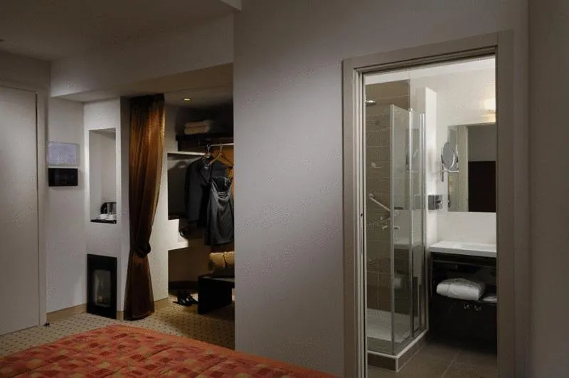 Decorative detail in Hotel La Cartiera