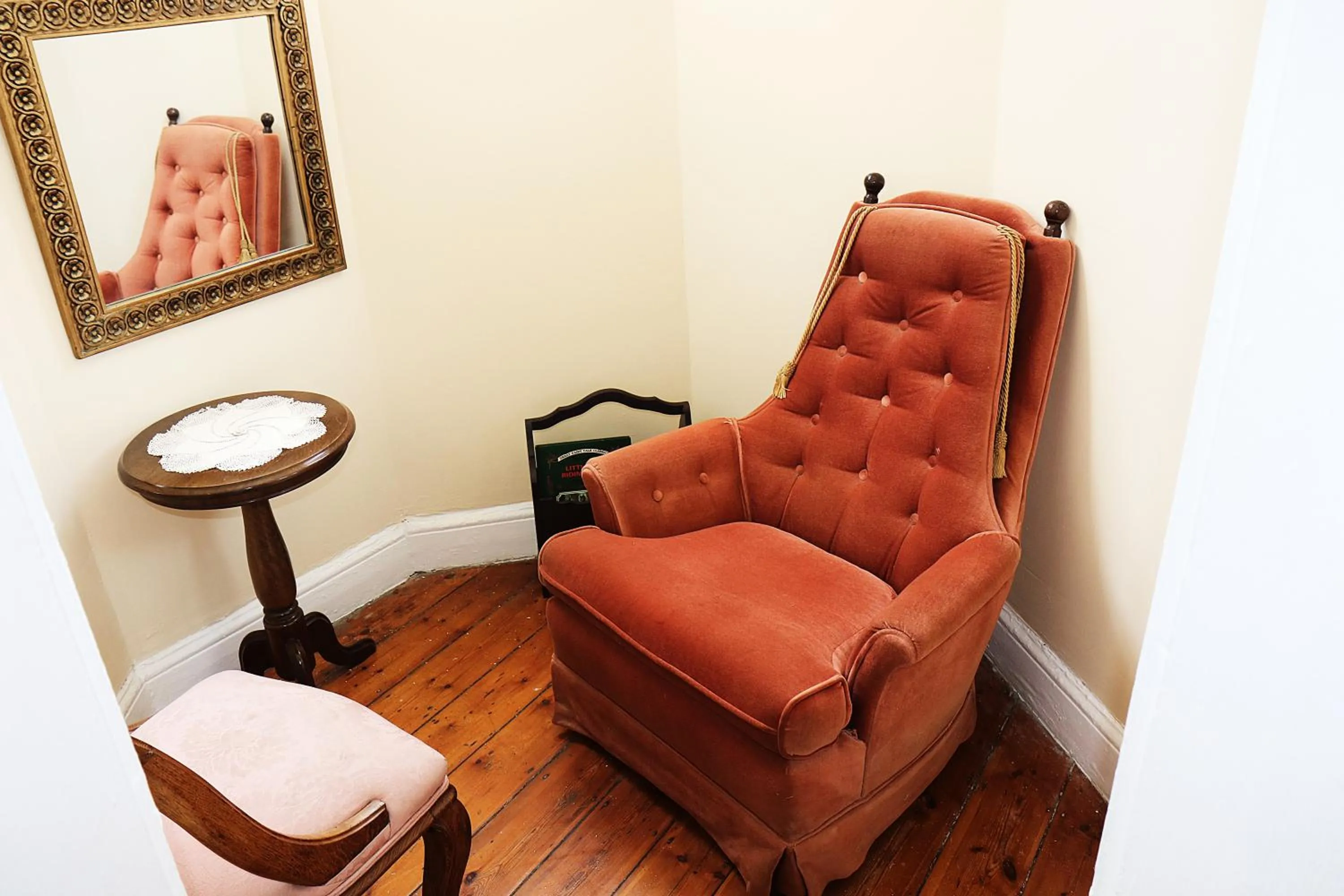 Seating area in Urban Hive Backpackers