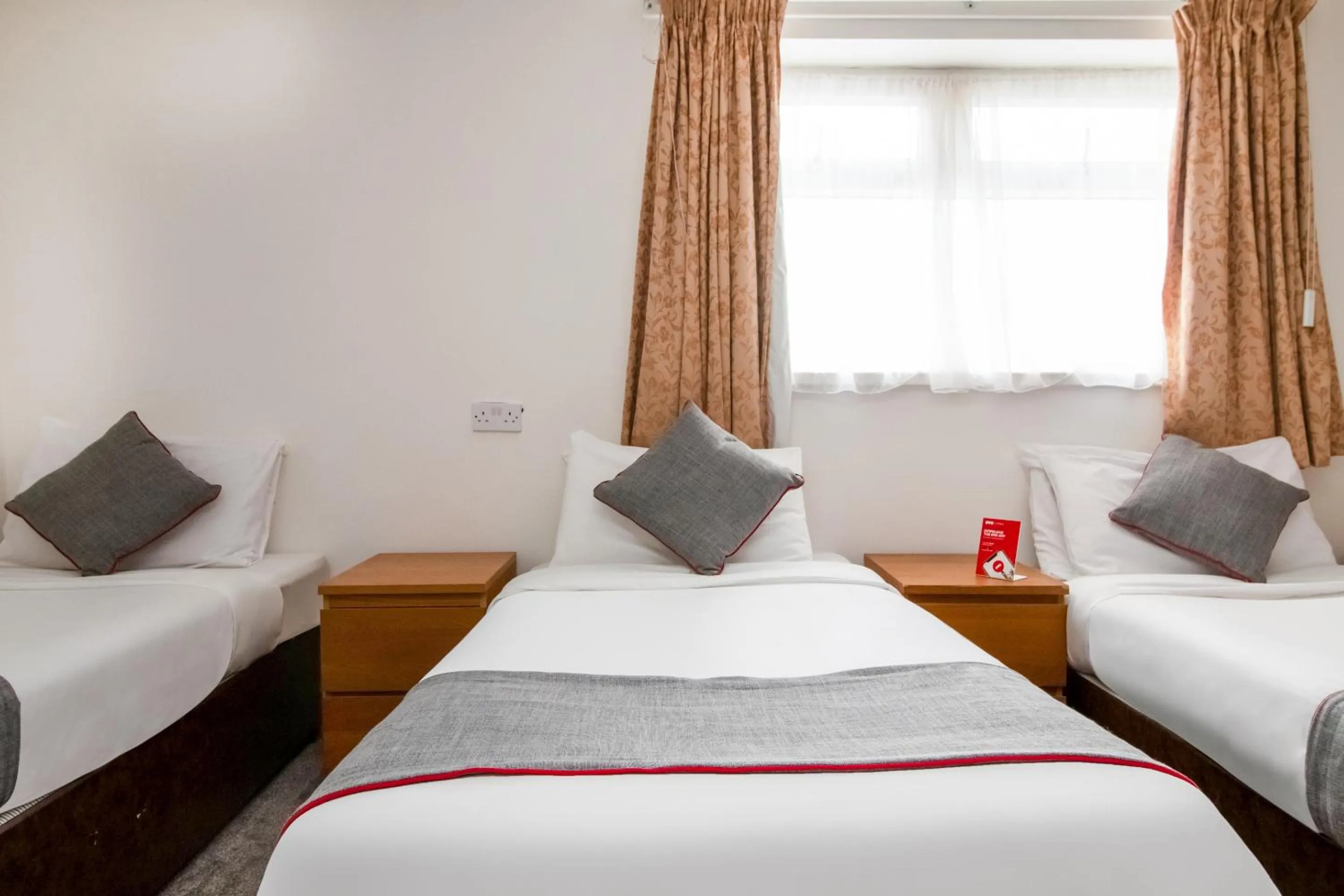 Bedroom, Bed in OYO Flagship Cardiff Central
