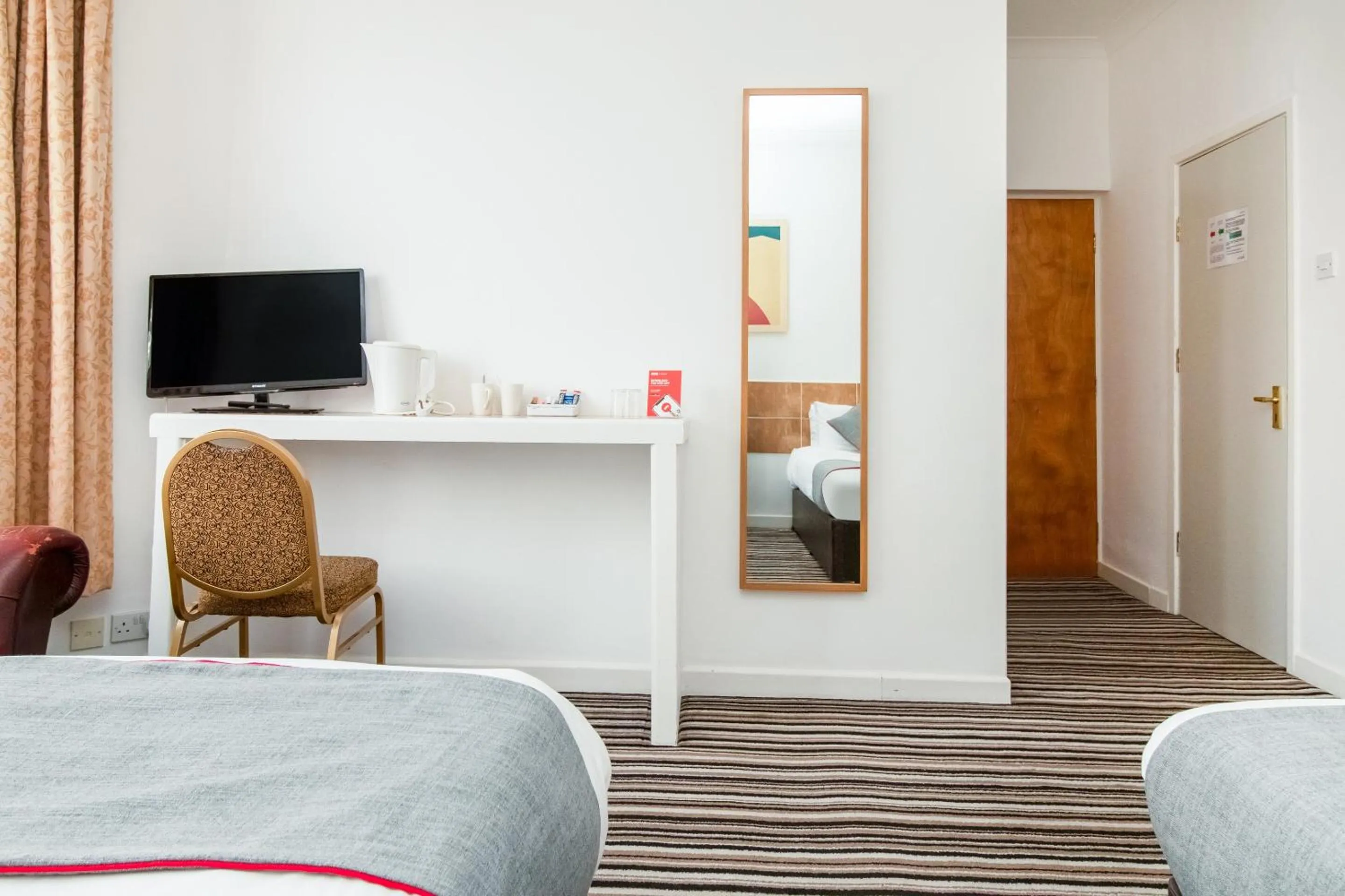 Bedroom, Bed in OYO Flagship Cardiff Central
