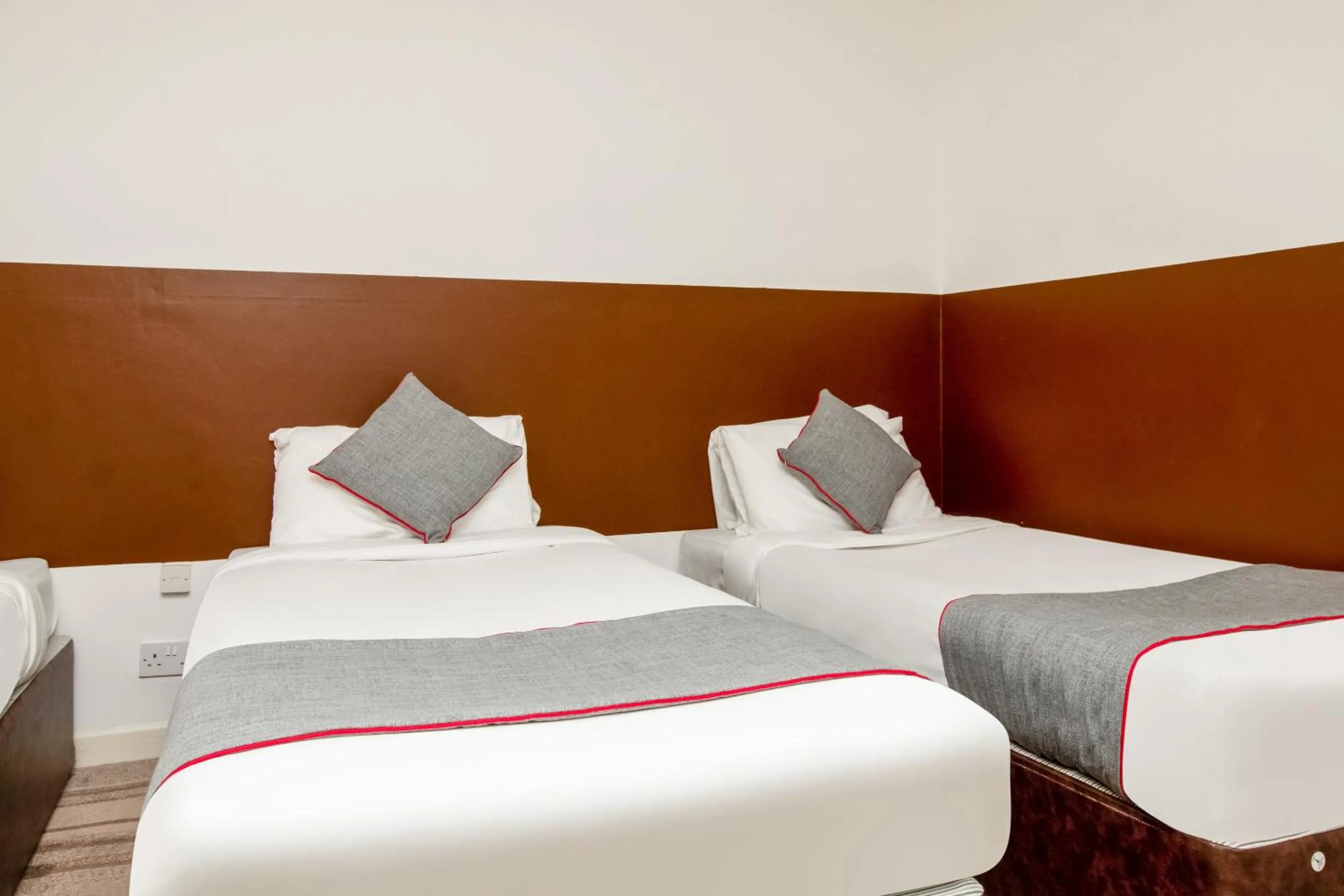 Bedroom, Bed in OYO Flagship Cardiff Central