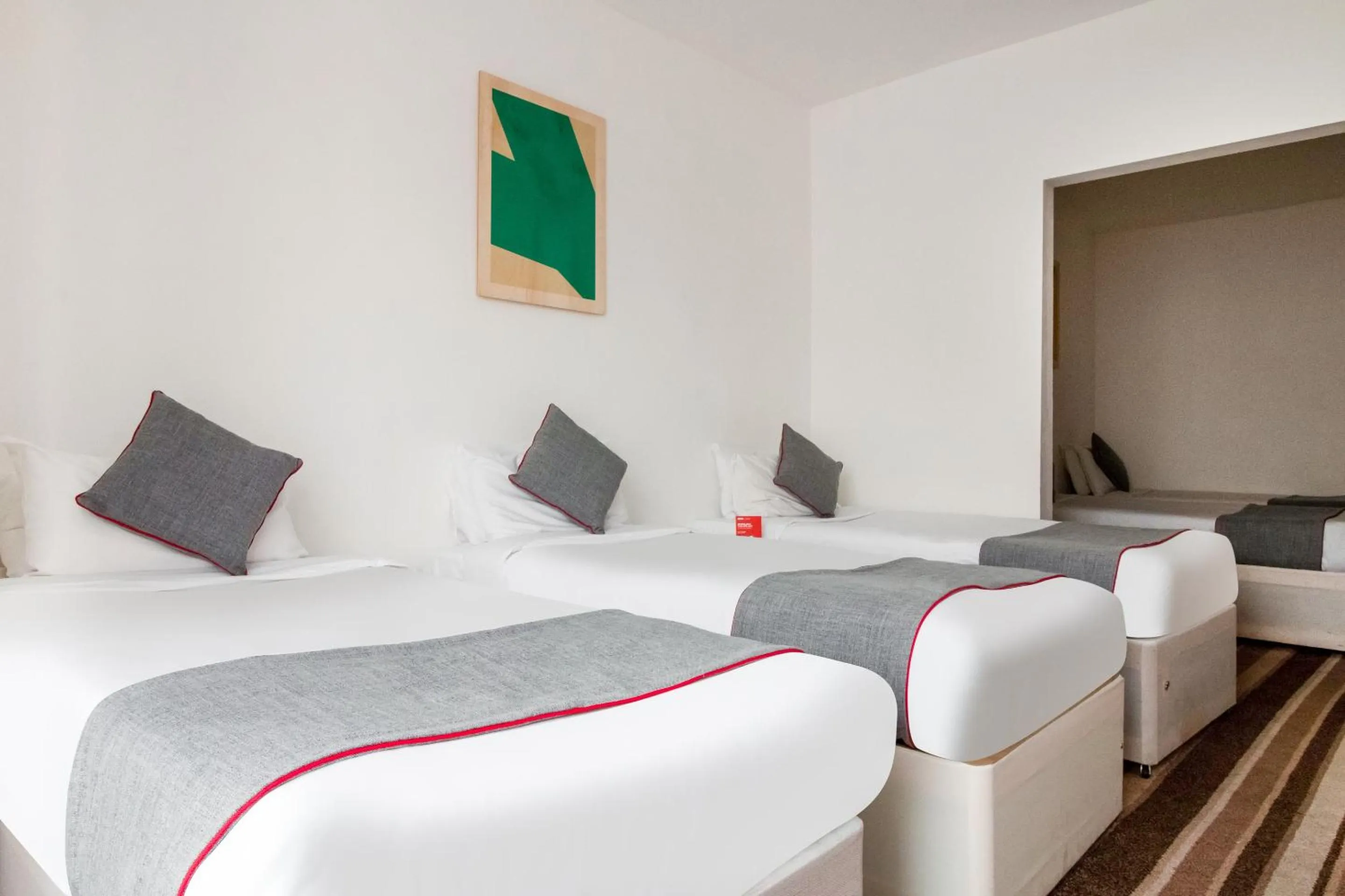 Bedroom, Bed in OYO Flagship Cardiff Central