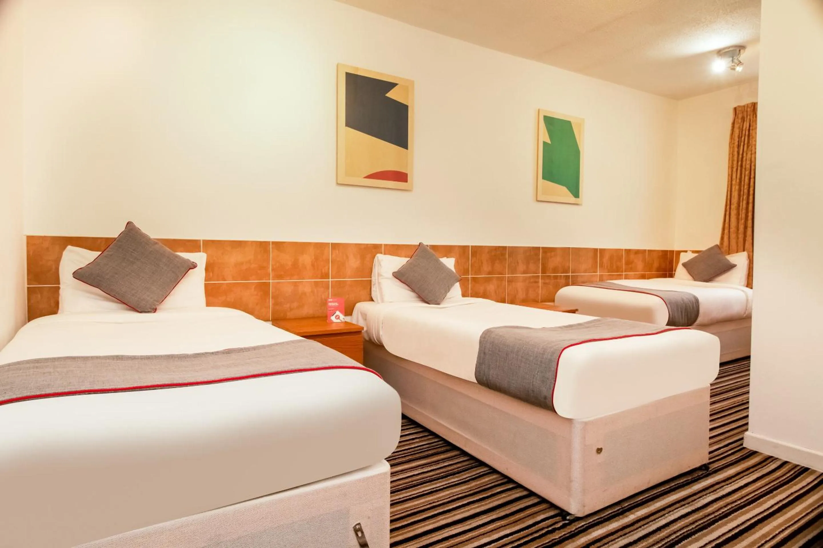 Bedroom, Bed in OYO Flagship Cardiff Central