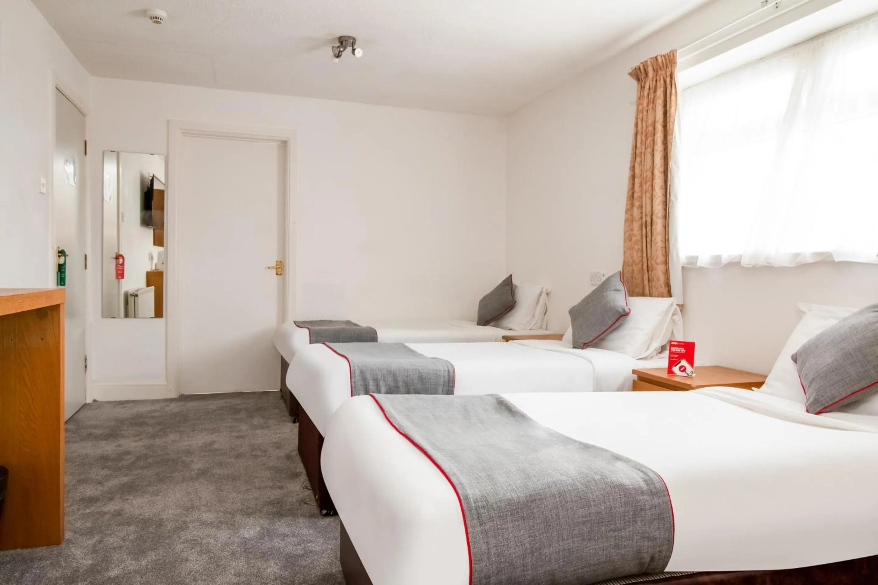 Bedroom, Bed in OYO Flagship Cardiff Central