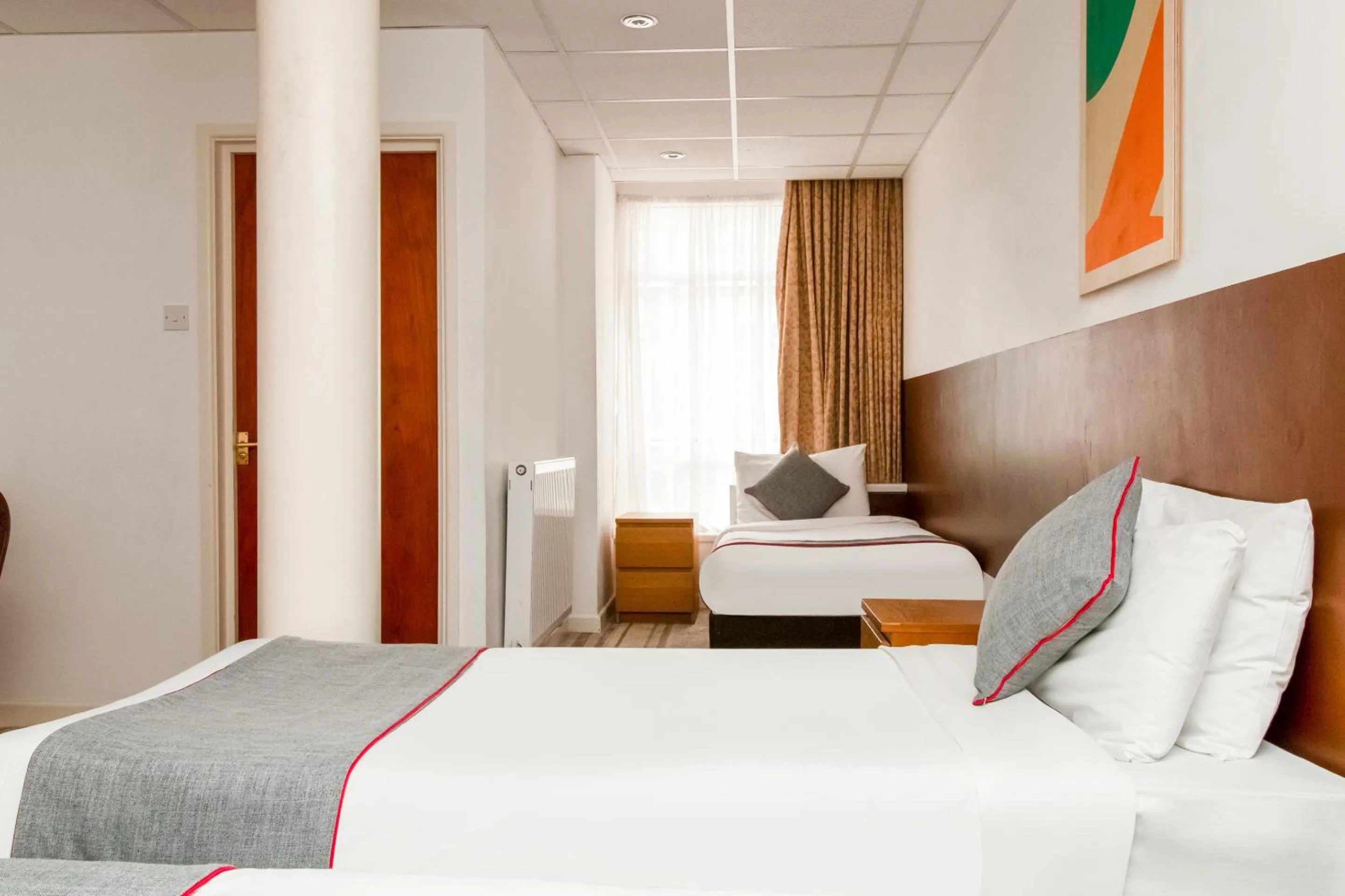 Bedroom, Bed in OYO Flagship Cardiff Central