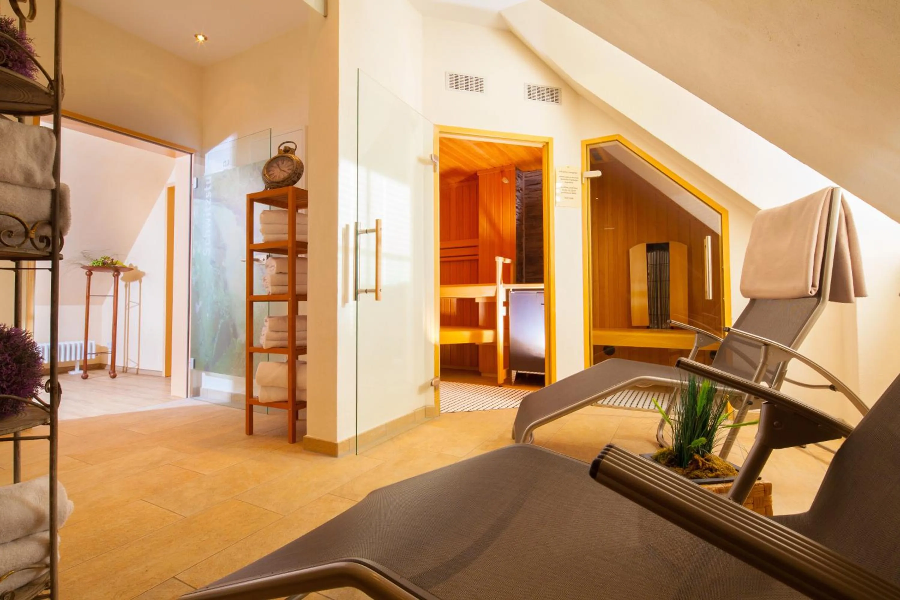 Spa and wellness centre/facilities, Bed in GDA Hotel Schwiecheldthaus