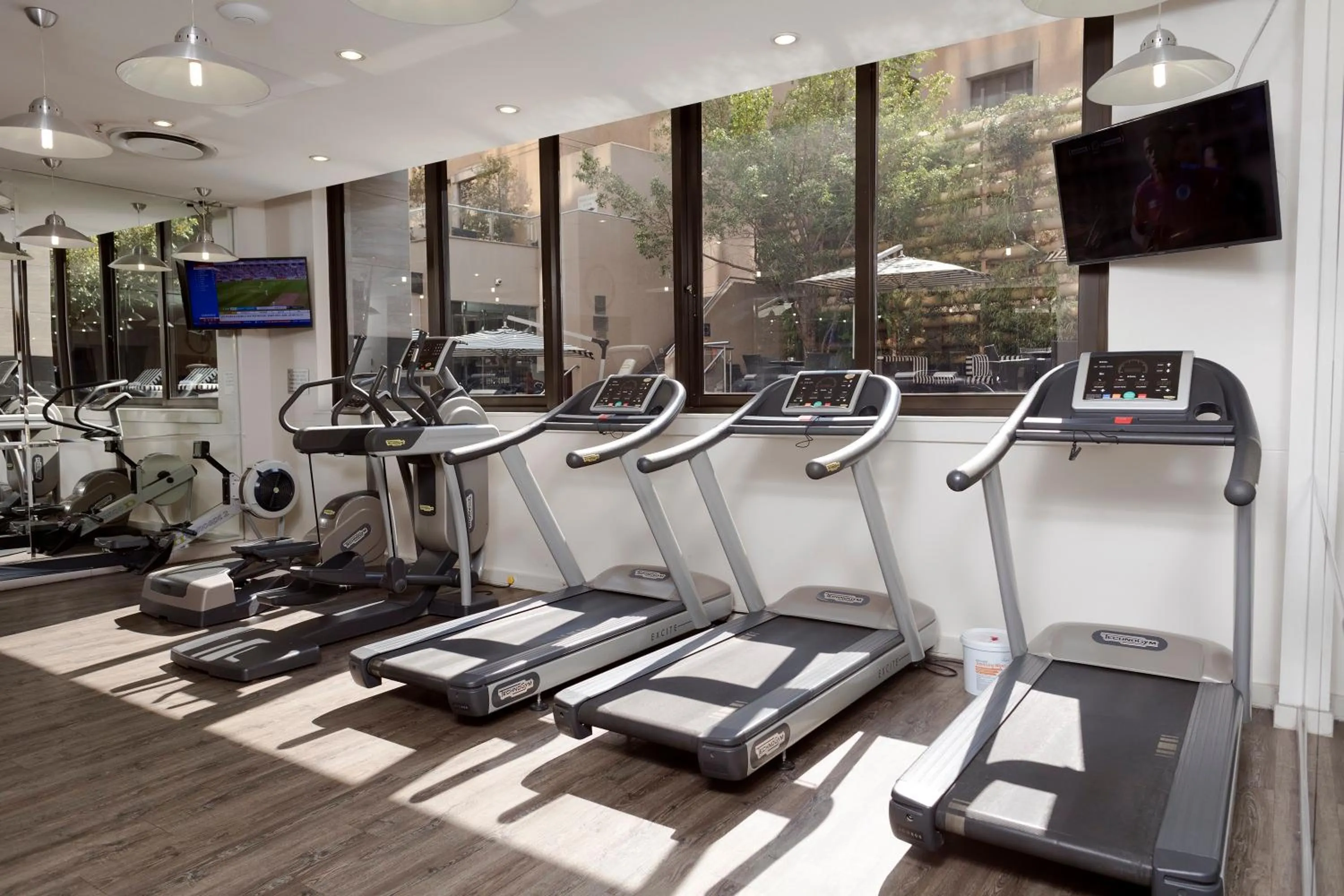 Fitness centre/facilities in DAVINCI Hotel on Nelson Mandela Square