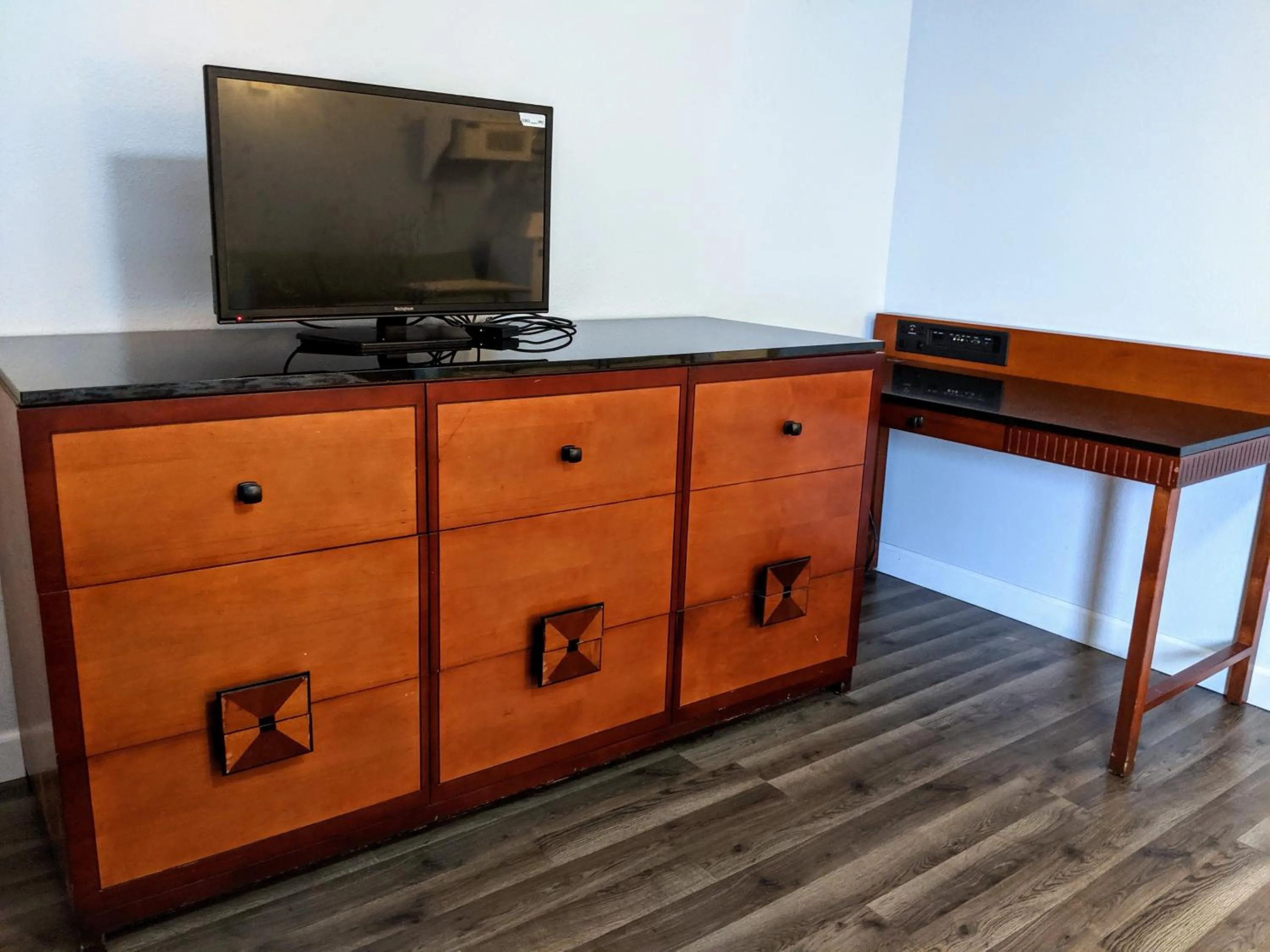 Knights Inn - Thomson, IL