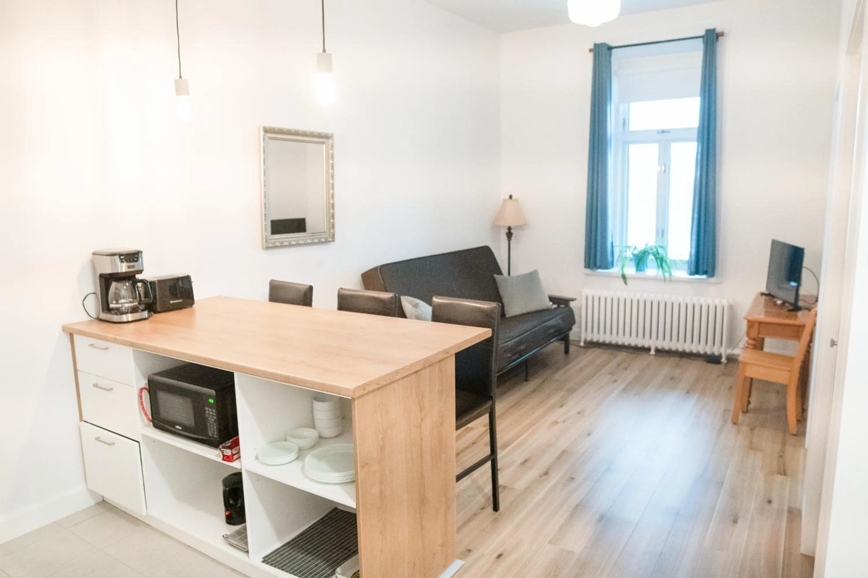 TV and multimedia in Auberge de Jeunesse des Balcons