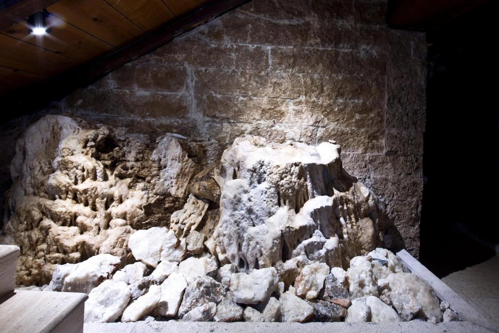 Decorative detail in Chalet Lithos