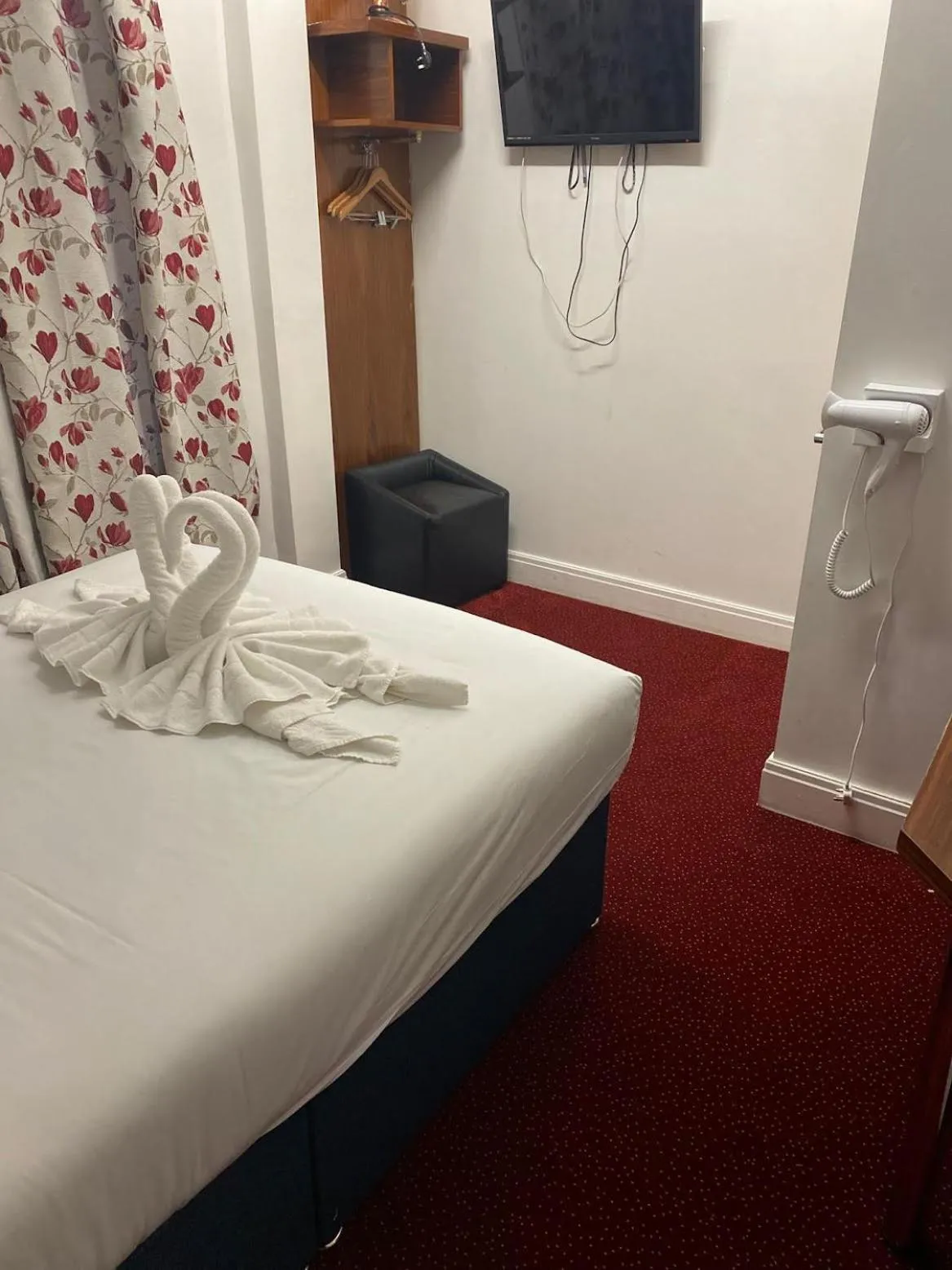 Bed in The Park Hotel