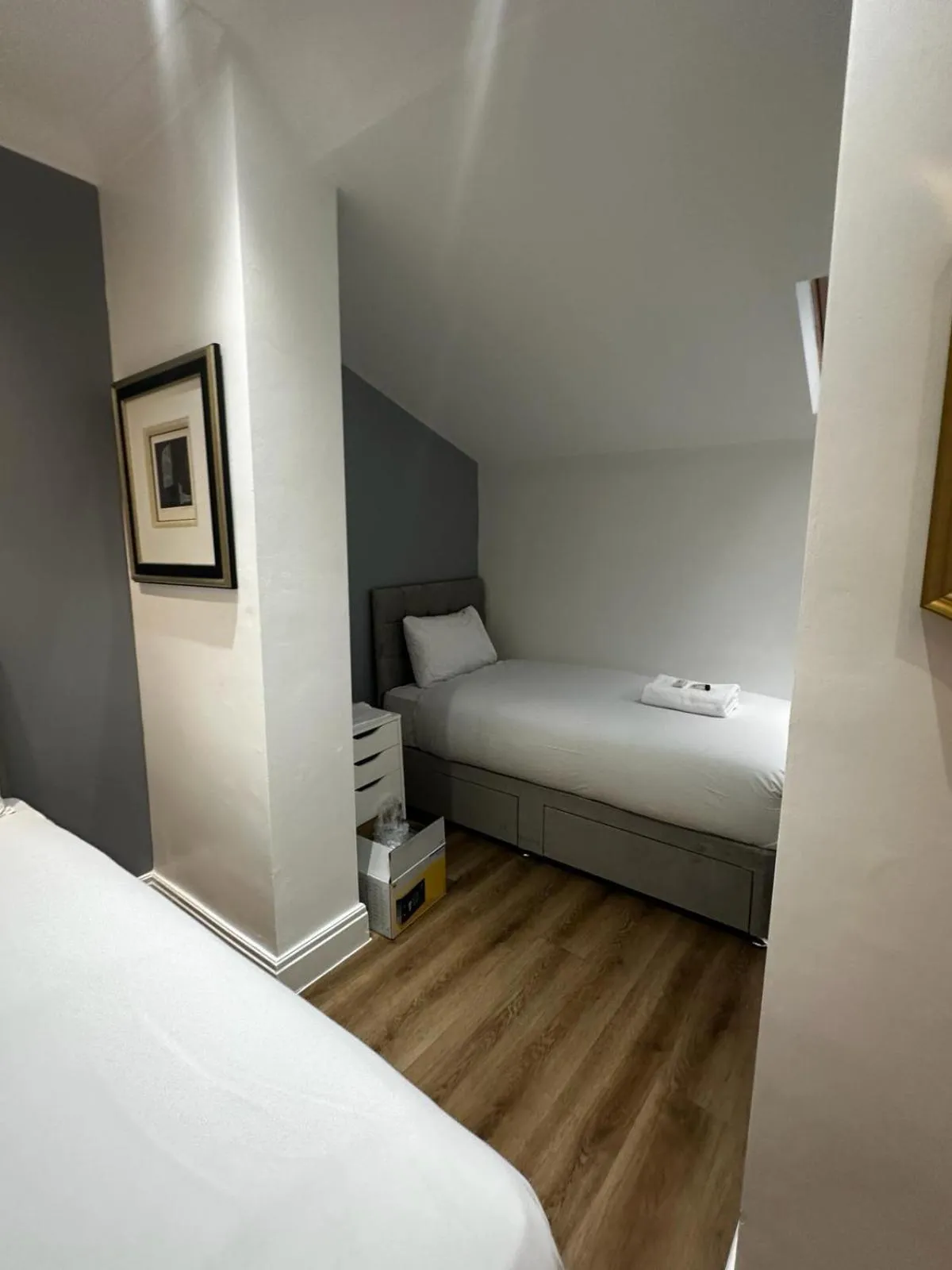 Bedroom, Bed in The Park Hotel