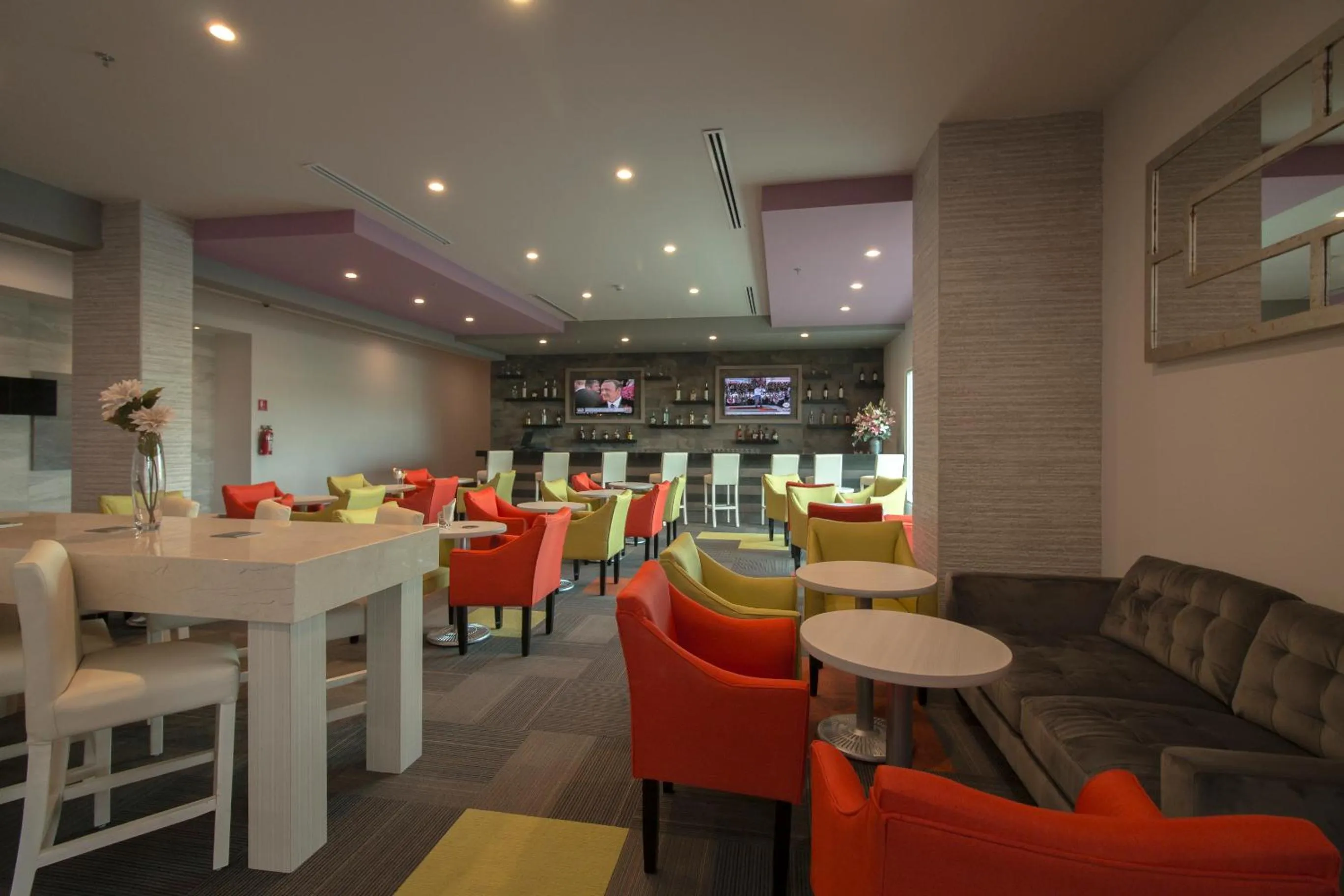 Drinks in CHN Hotel Monterrey Aeropuerto, Trademark by Wyndham