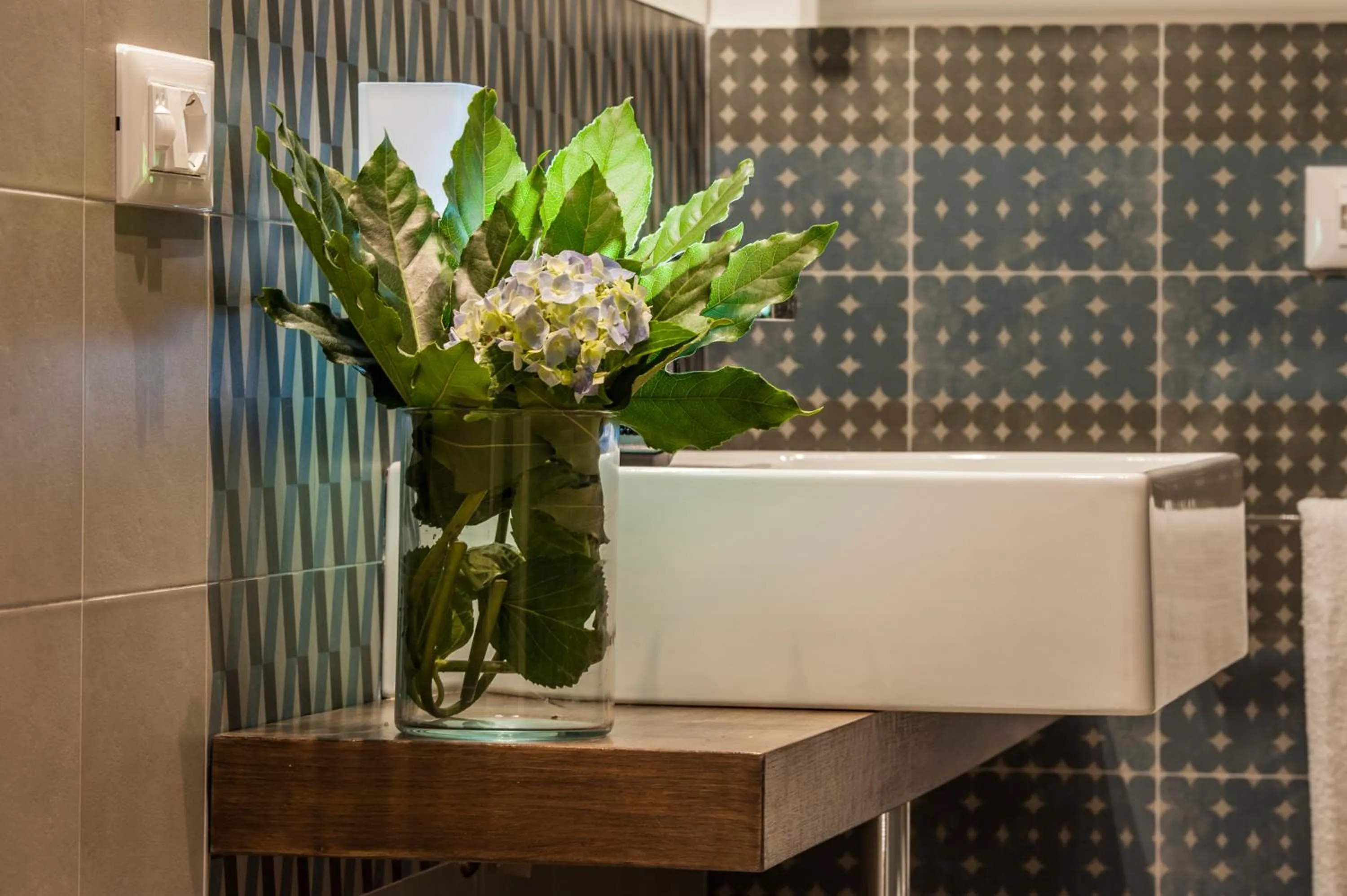 Bathroom in First Floor - Boutique Hotel