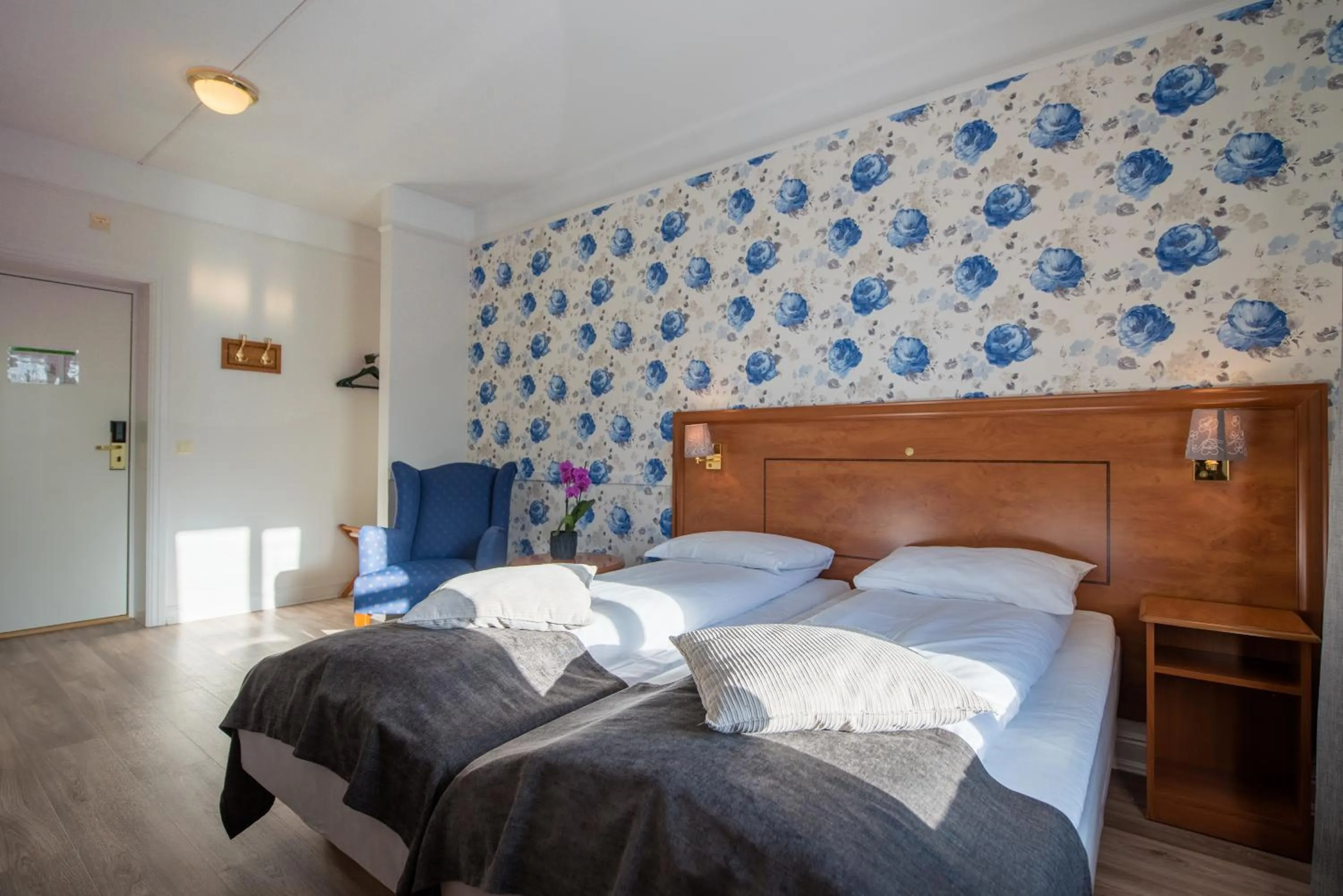 Bed in Oppdal Turisthotell