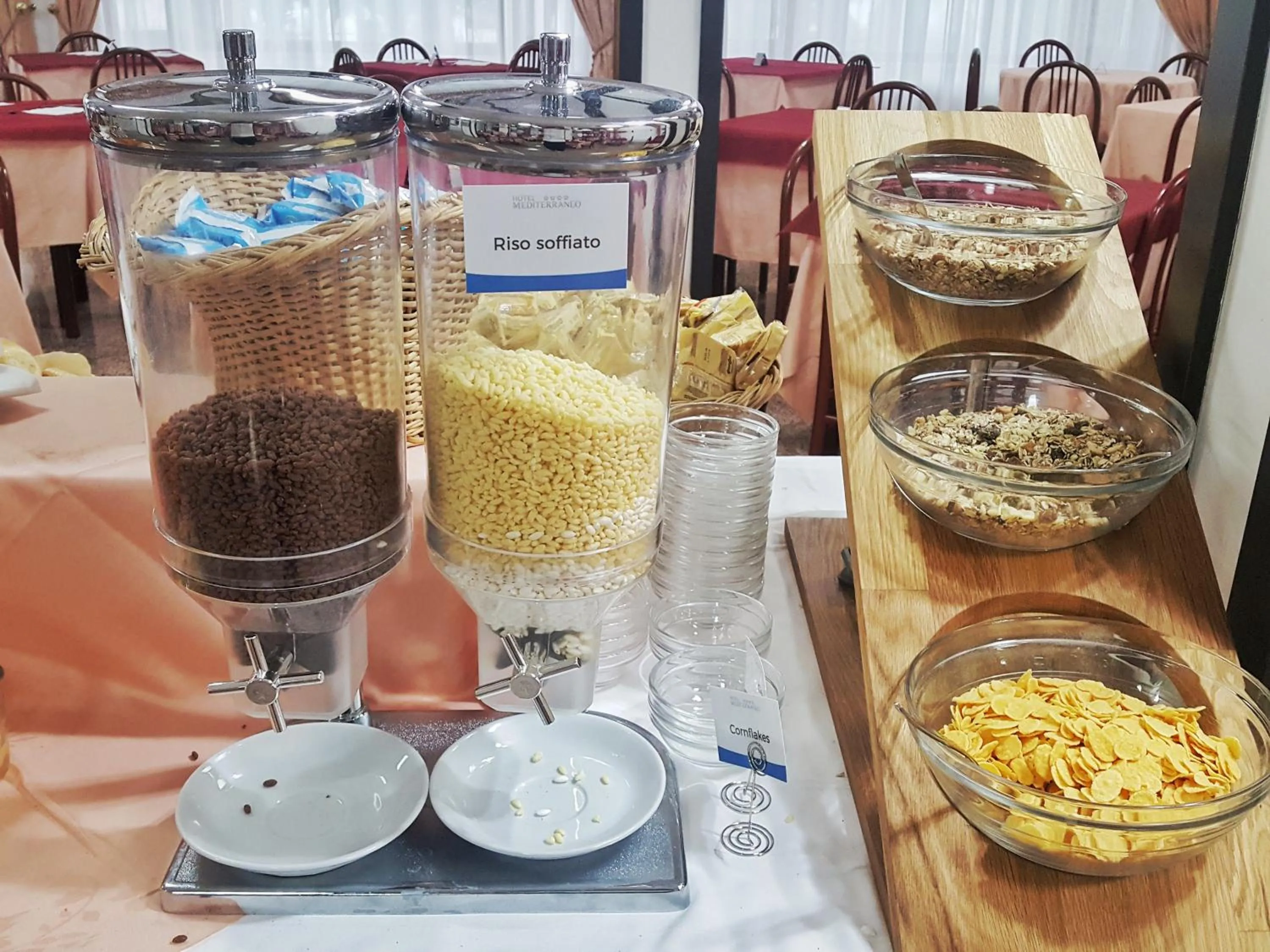 Breakfast in Hotel Mediterraneo