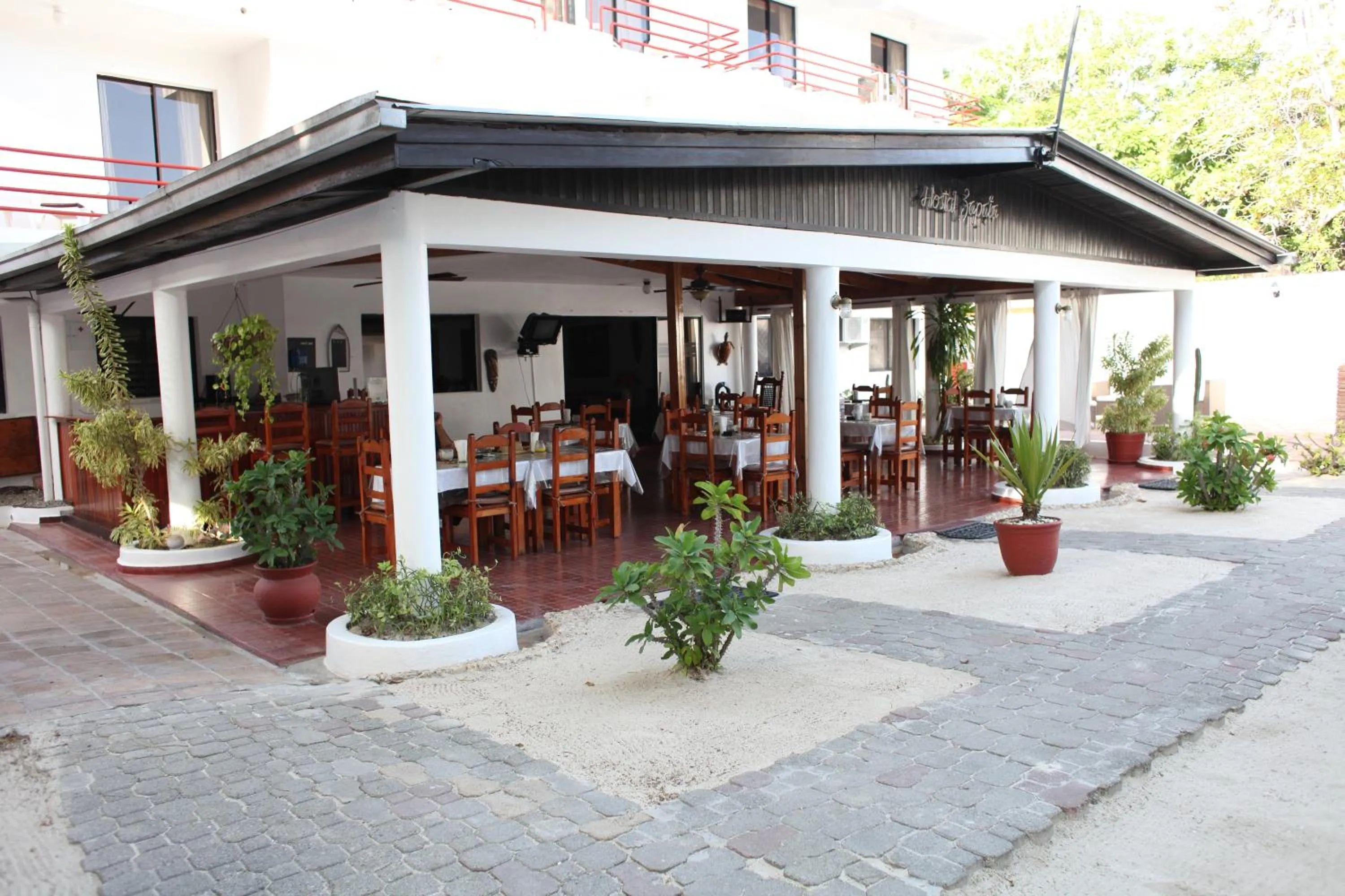 Restaurant/places to eat in Hotel Zapata