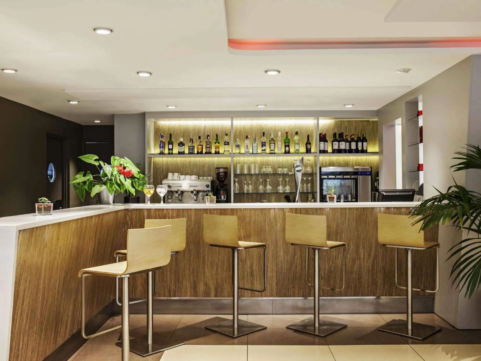 Lounge or bar in Ibis Cornella