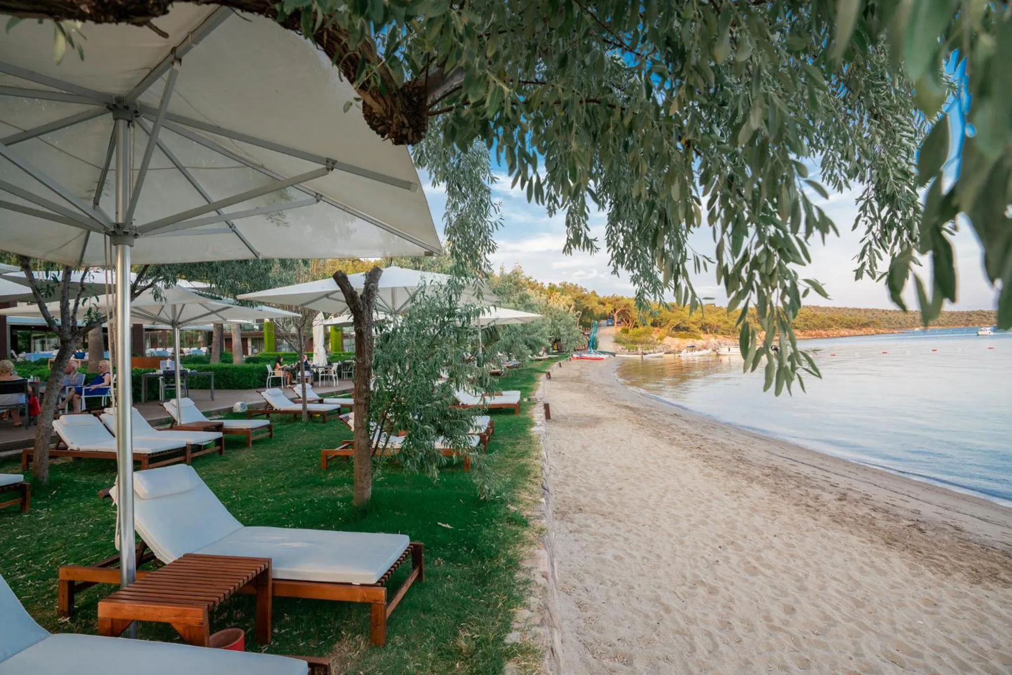 Beach in Ortunc Hotel - Cunda Island (Adult Only)