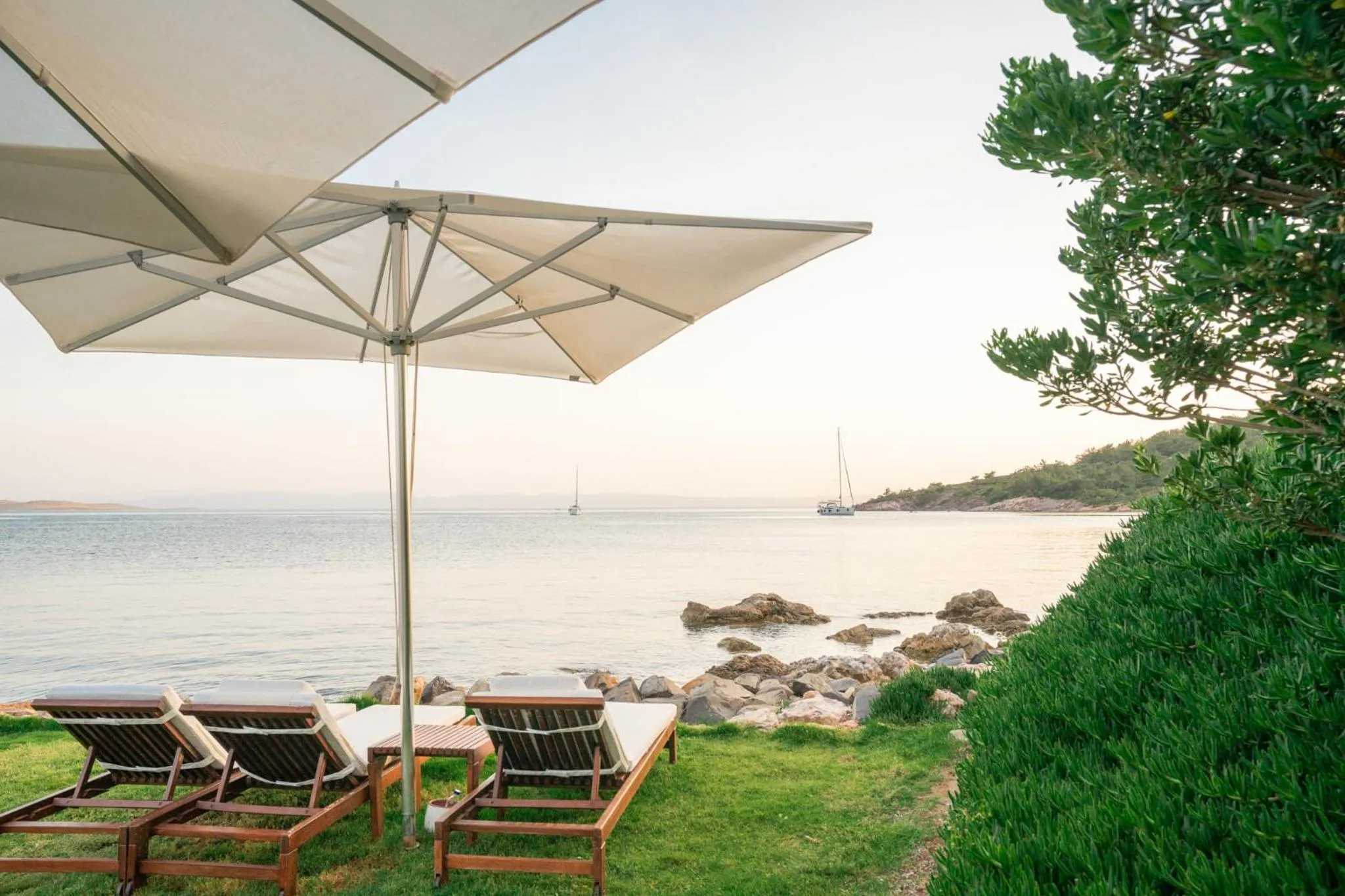 Beach in Ortunc Hotel - Cunda Island (Adult Only)
