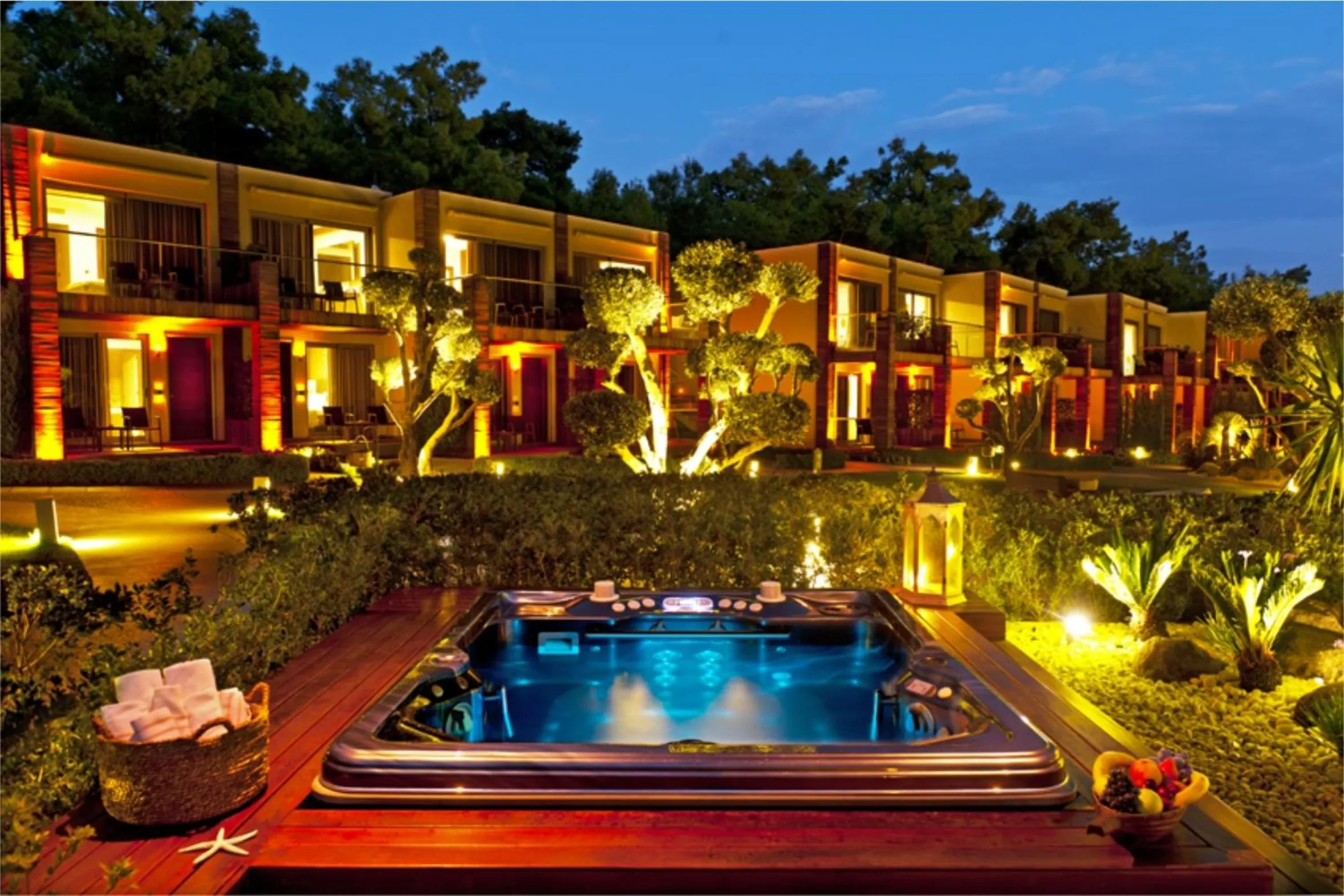 Hot Tub in Ortunc Hotel - Cunda Island (Adult Only)