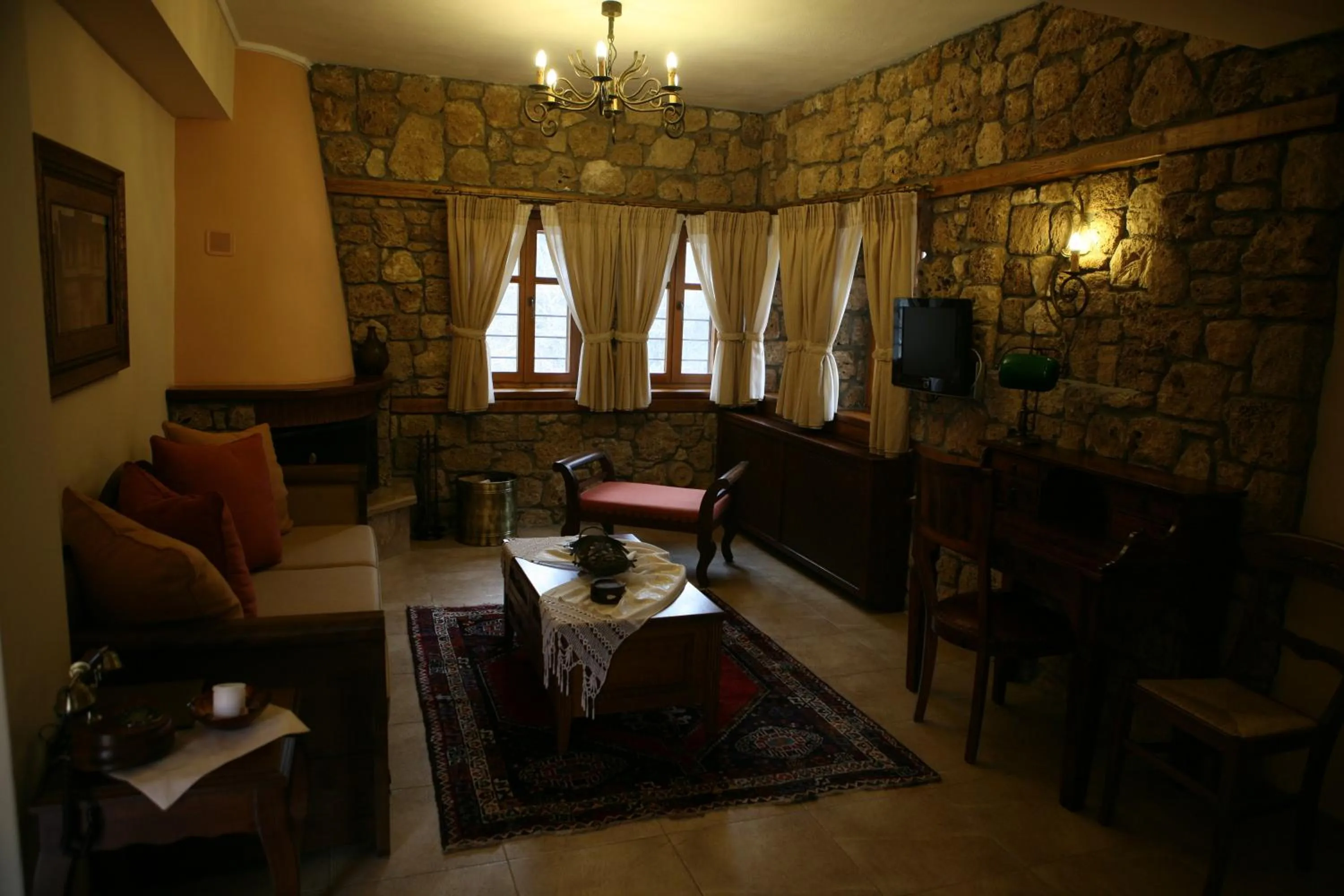 Living room in Roes Suites