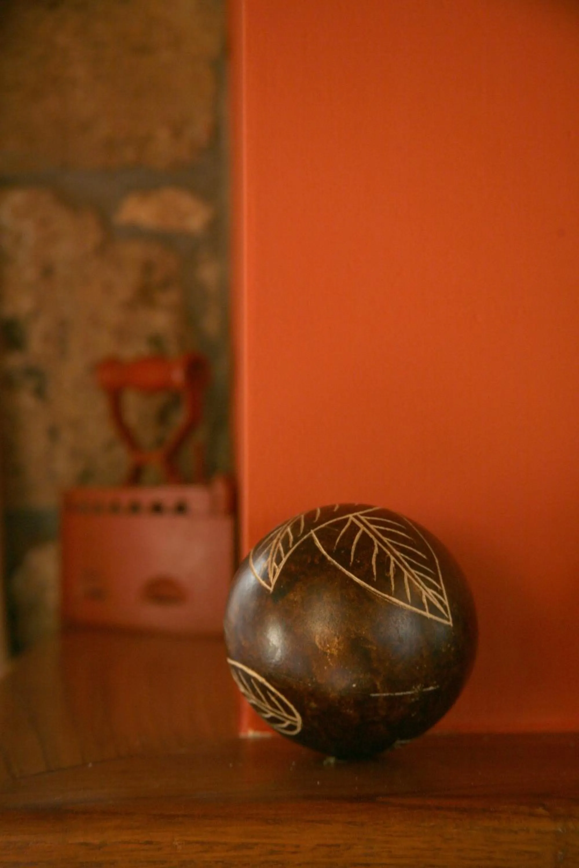 Decorative detail in Roes Suites