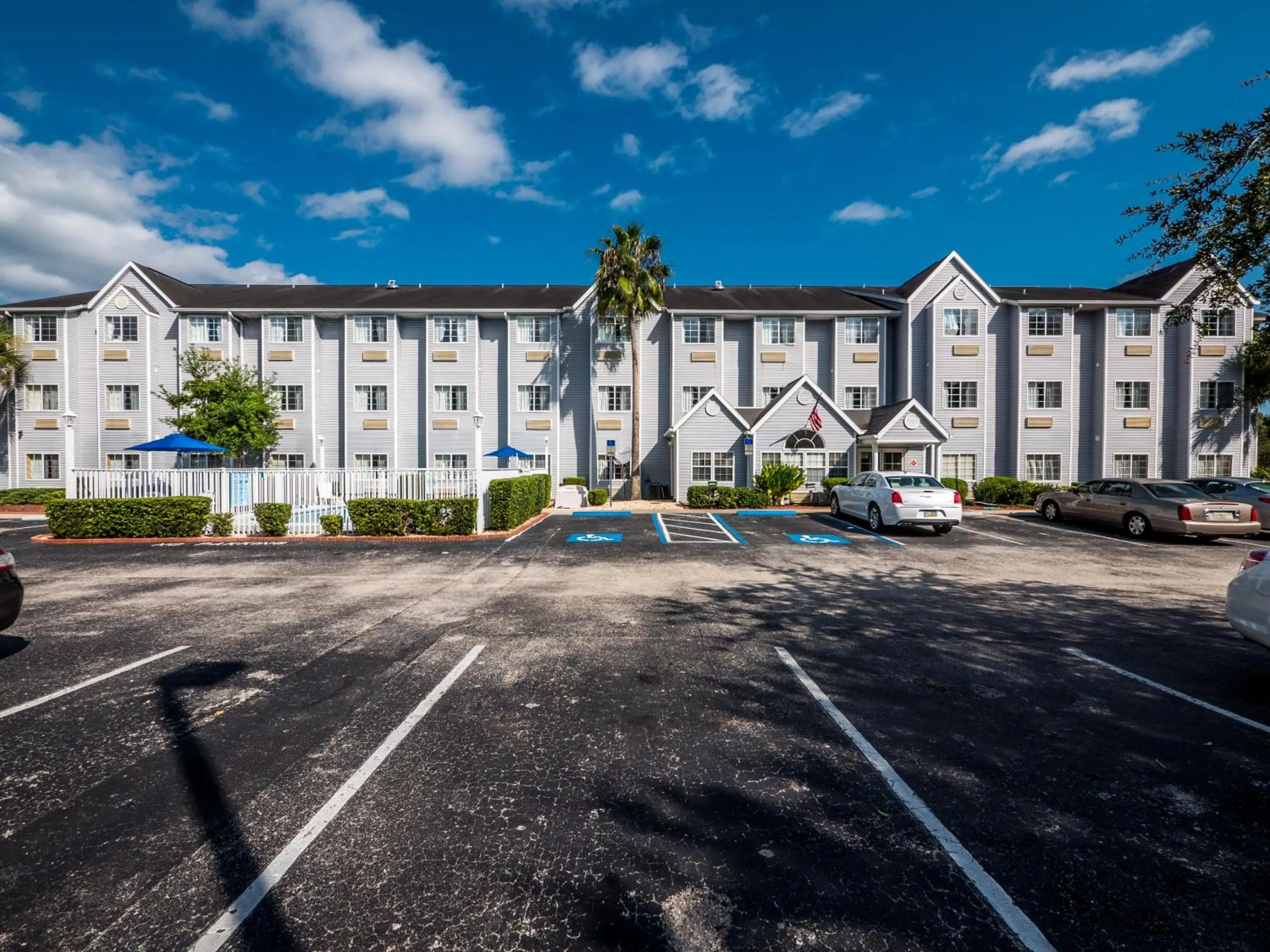Facade/entrance in Microtel Inn & Suites by Wyndham Palm Coast I-95