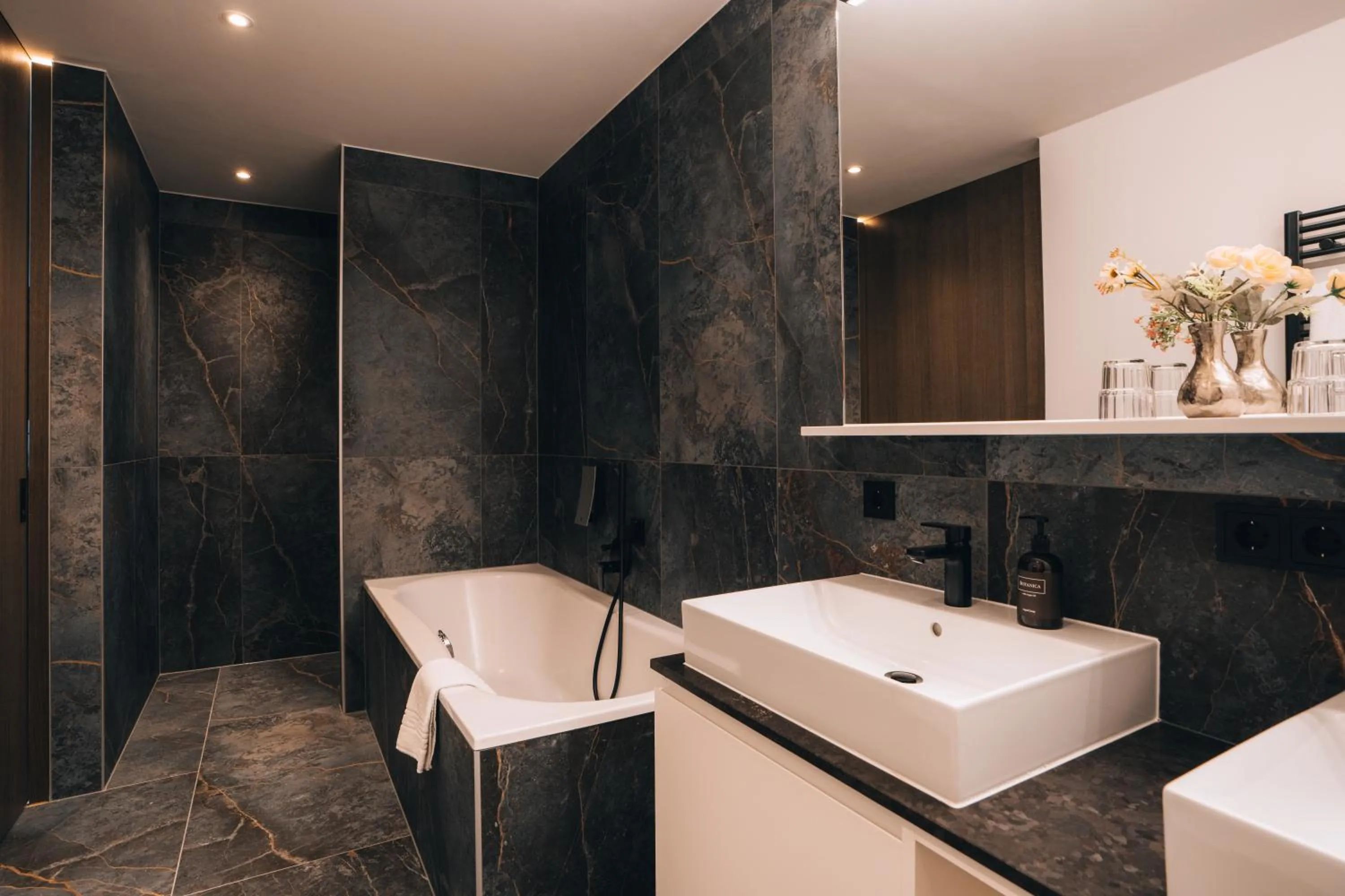 Bathroom in Hotel Nassereinerhof