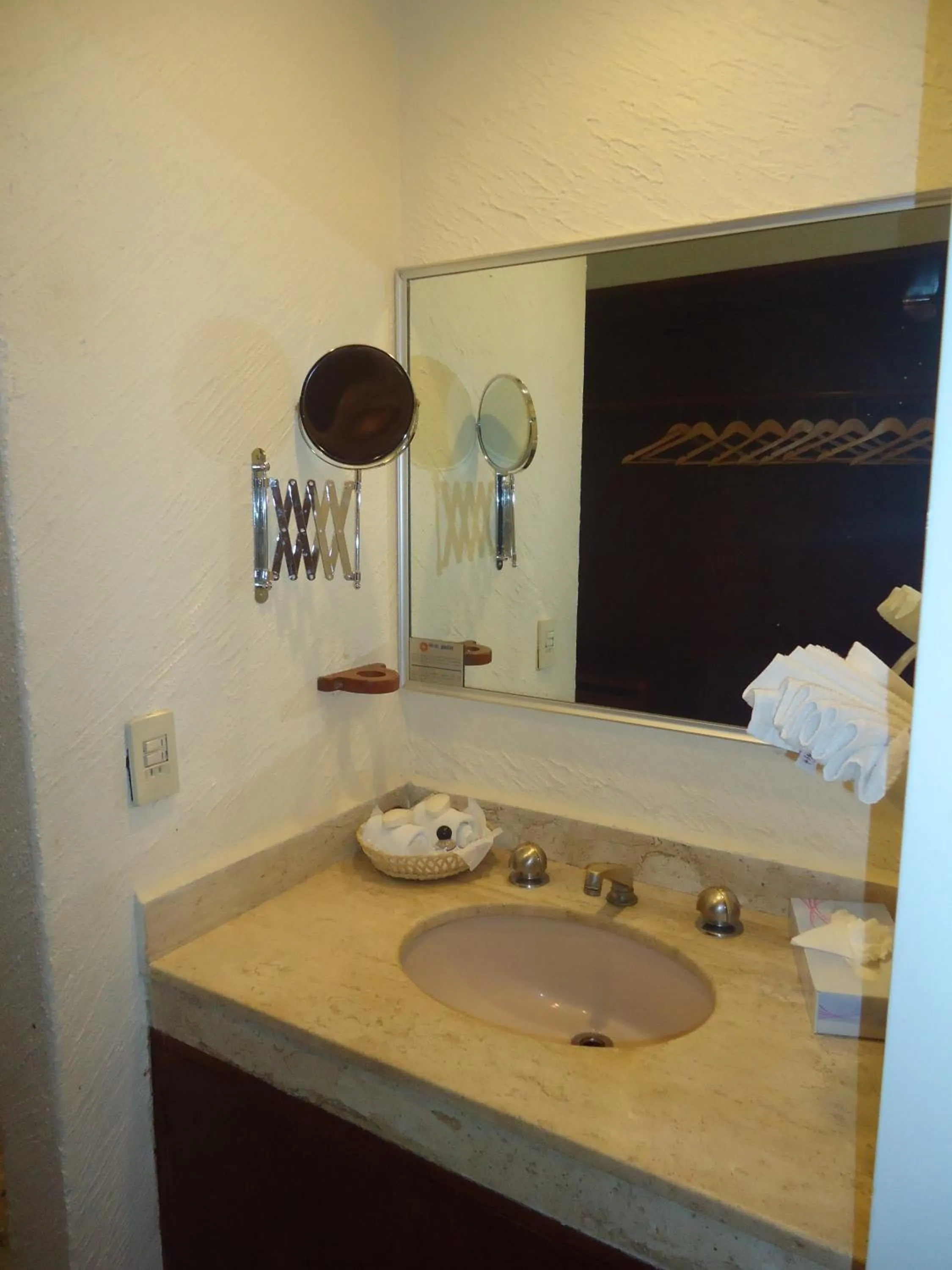 Bathroom in Hotel Las Torres Gemelas Acapulco