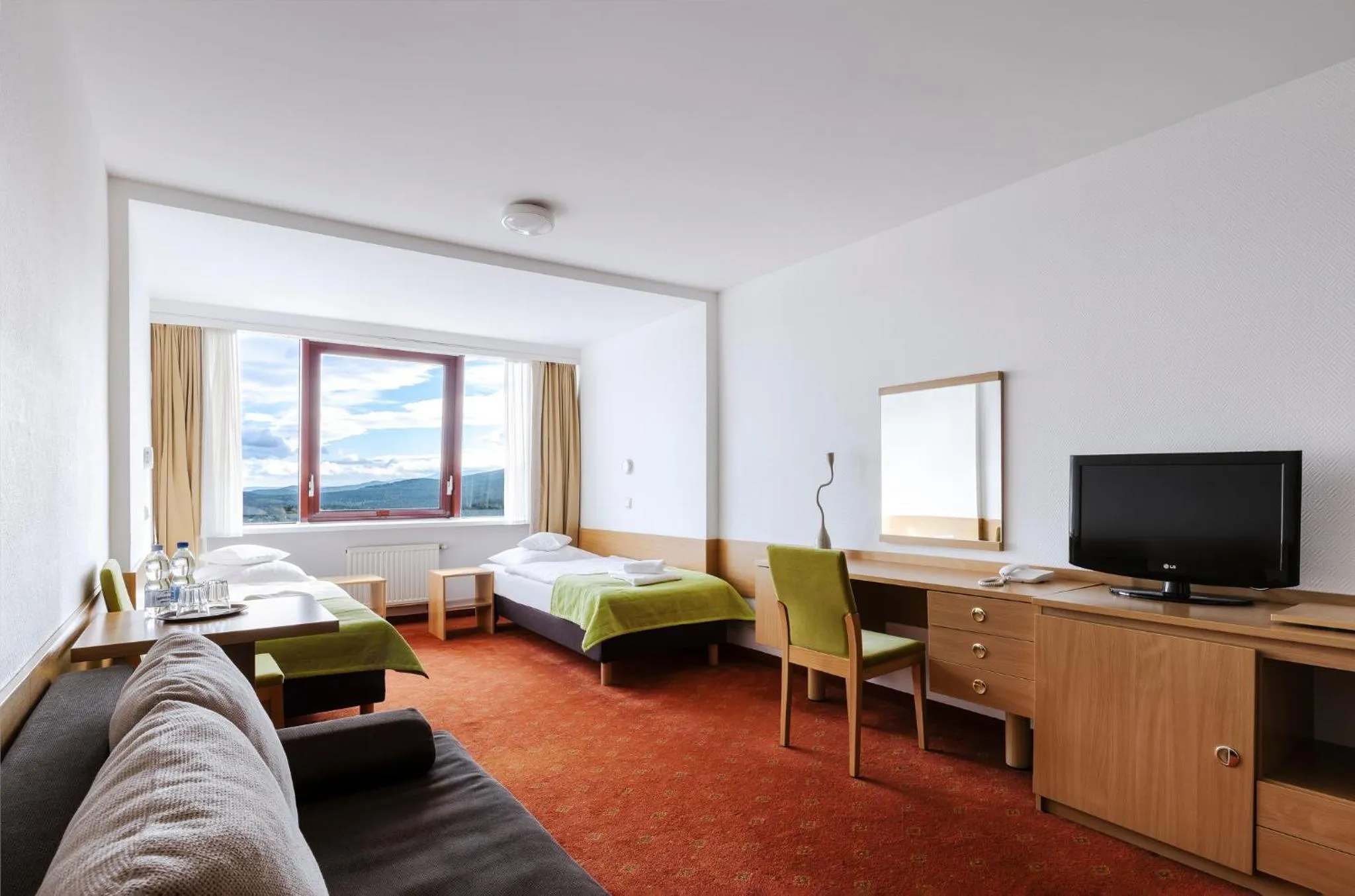 Photo of the whole room, Bed in Interferie Sport Hotel Bornit