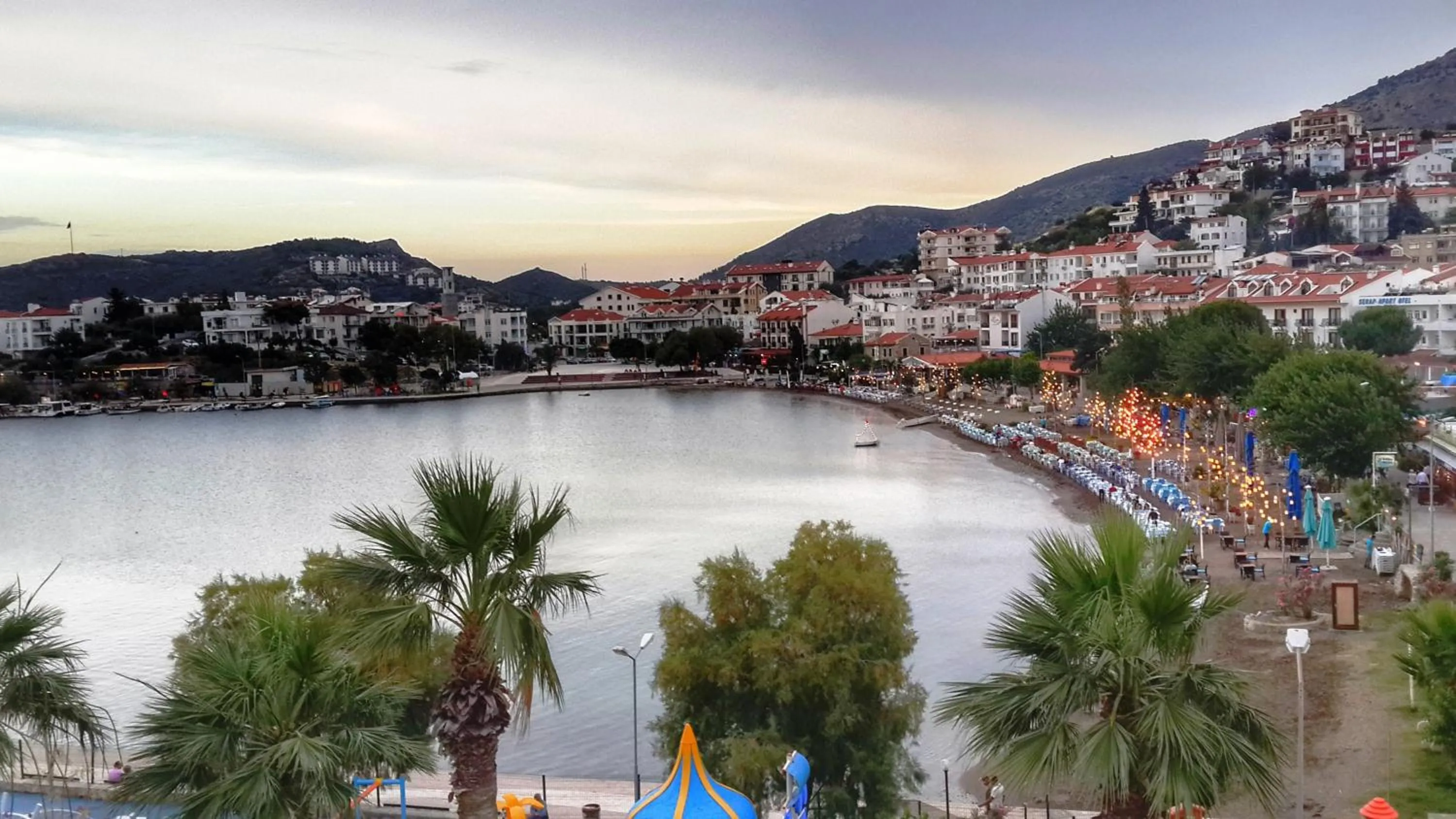 Beach in Fora Apart Hotel