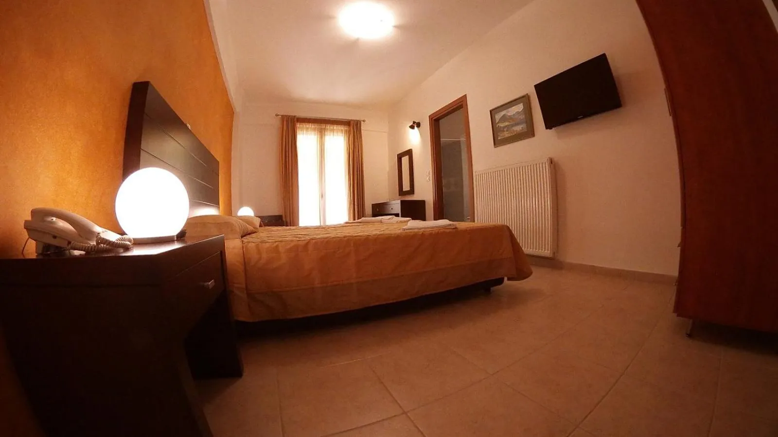 Photo of the whole room, Bed in Ahilion Hotel