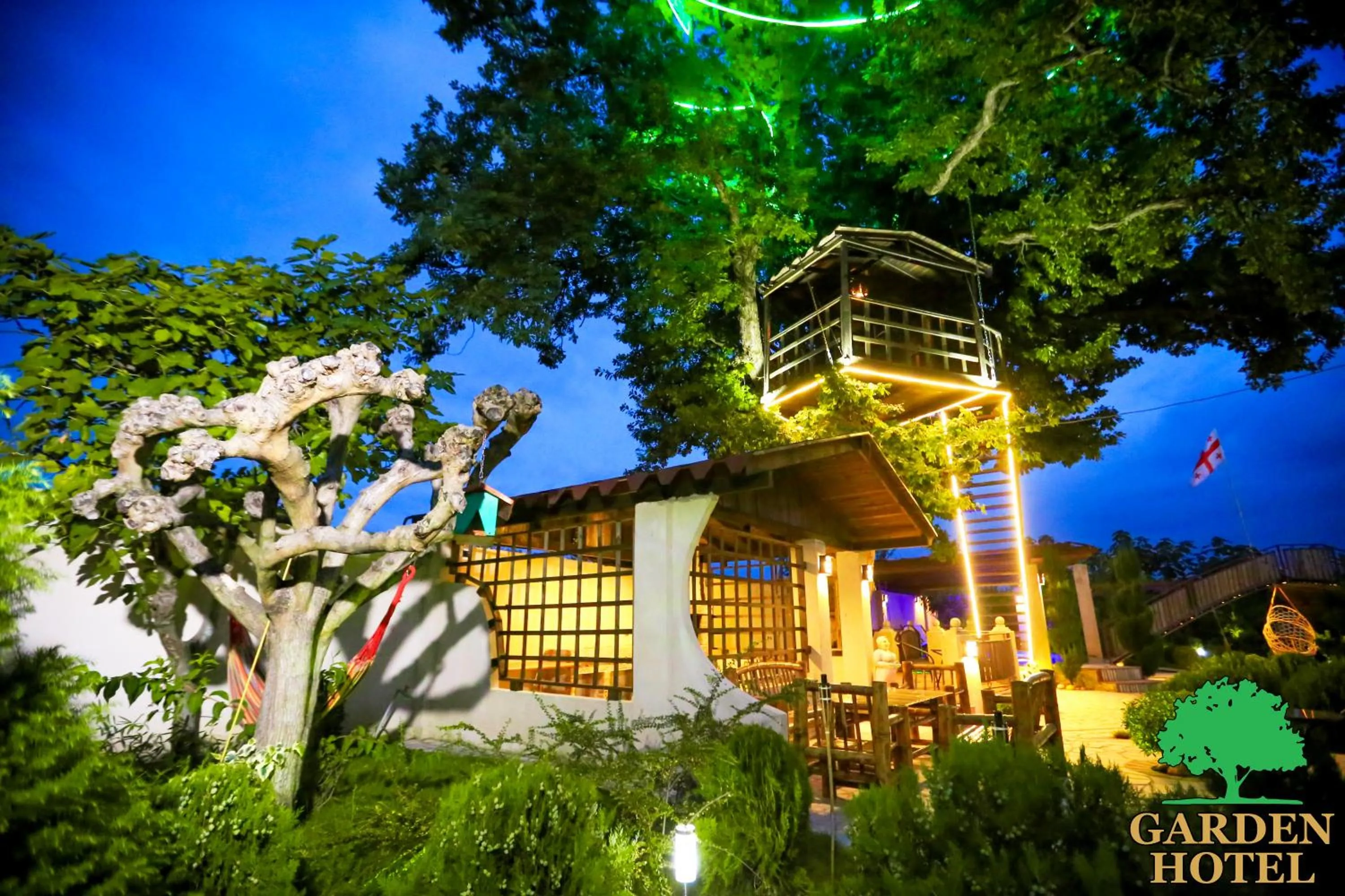 BBQ facilities in Garden Hotel