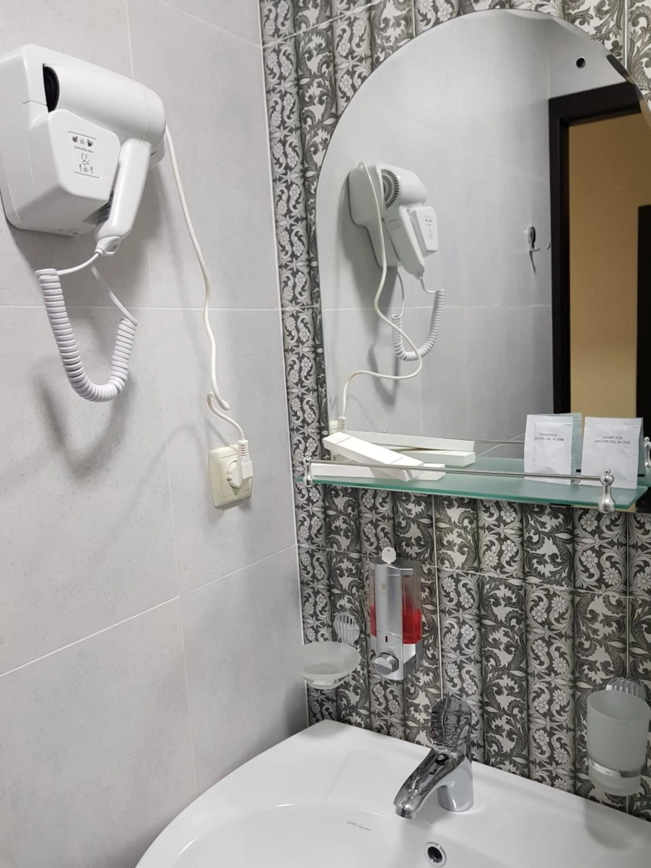 Bathroom in Garden Hotel