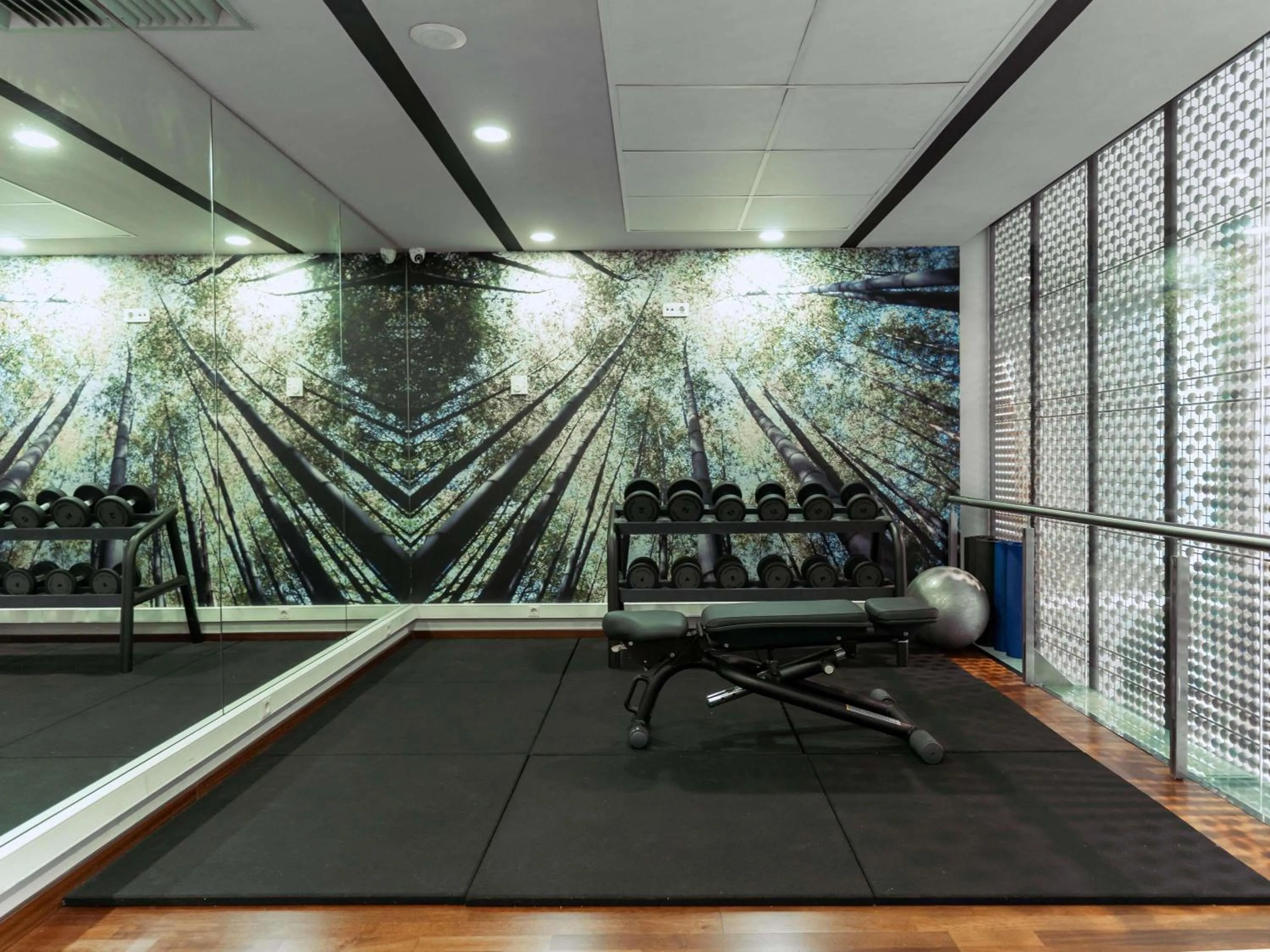 Fitness centre/facilities in Ibis Barcelona Plaza Glòries 22@