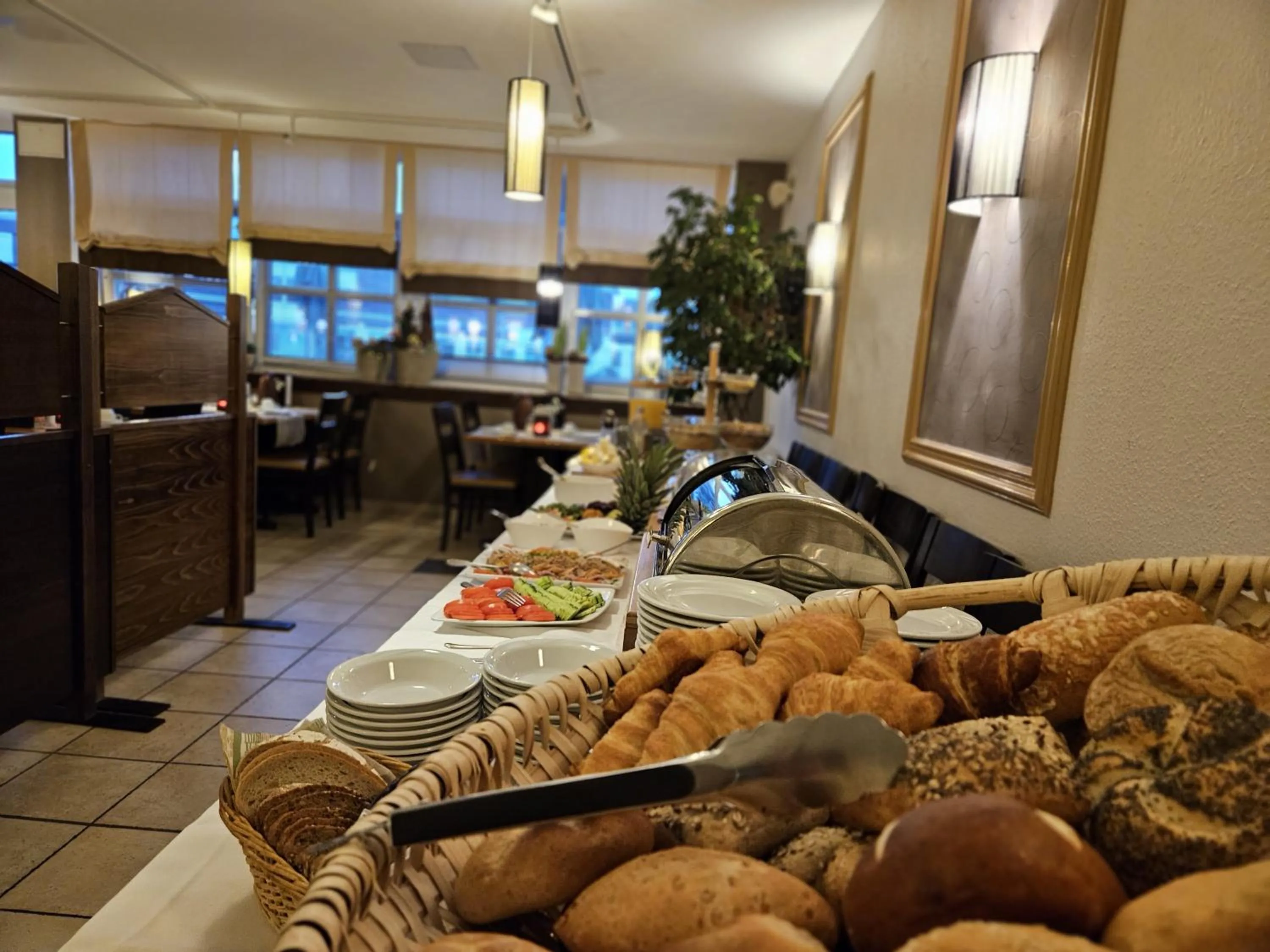 Breakfast in Hotel Pension Am Hafen