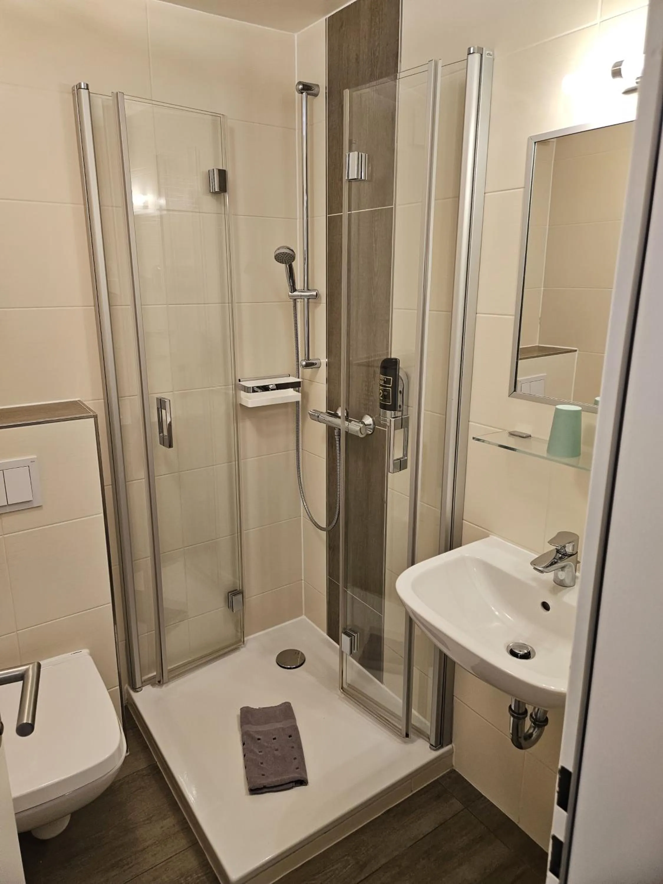 Bathroom in Hotel Pension Am Hafen