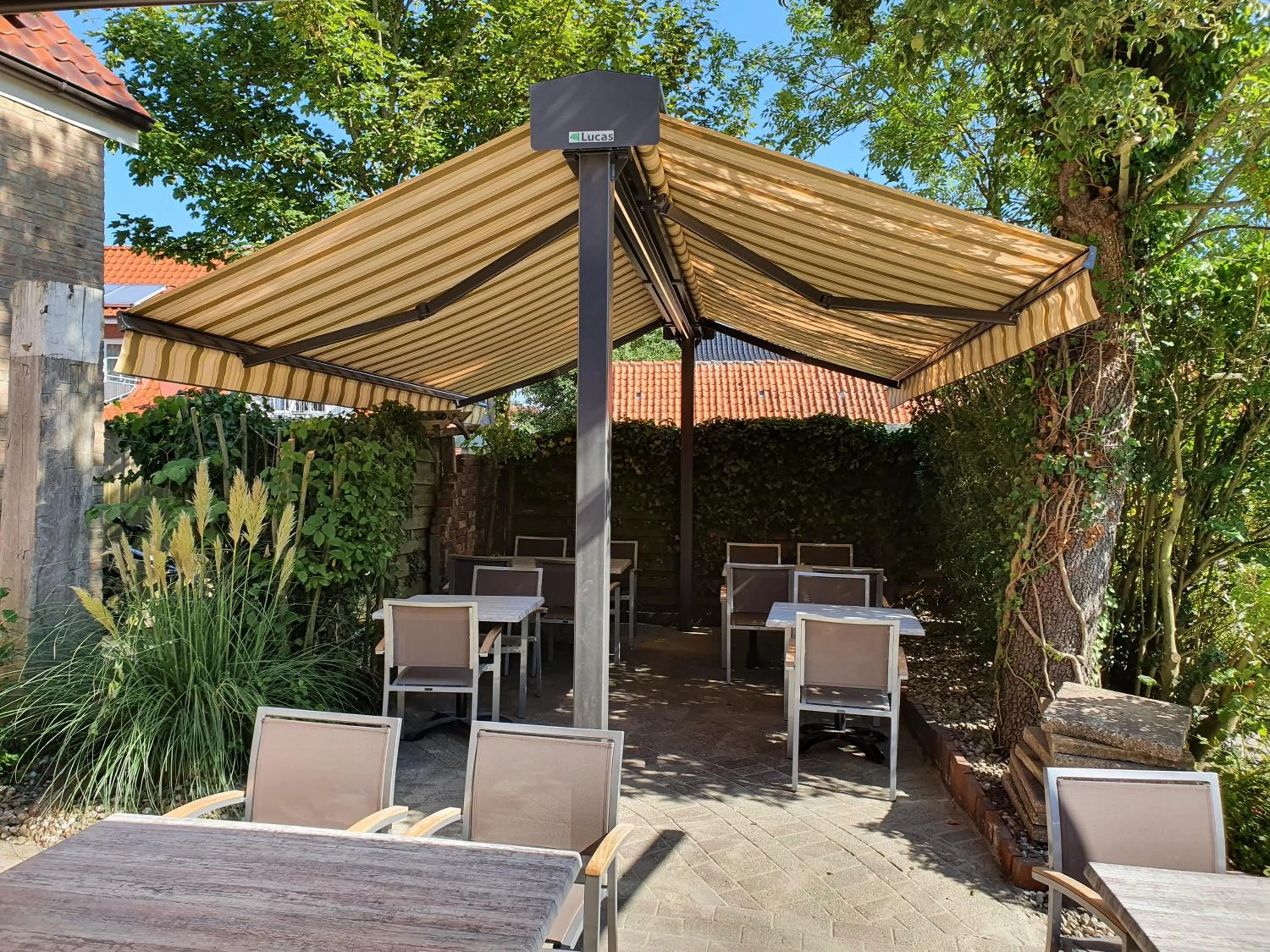 Restaurant/places to eat in Hotel Pension Am Hafen