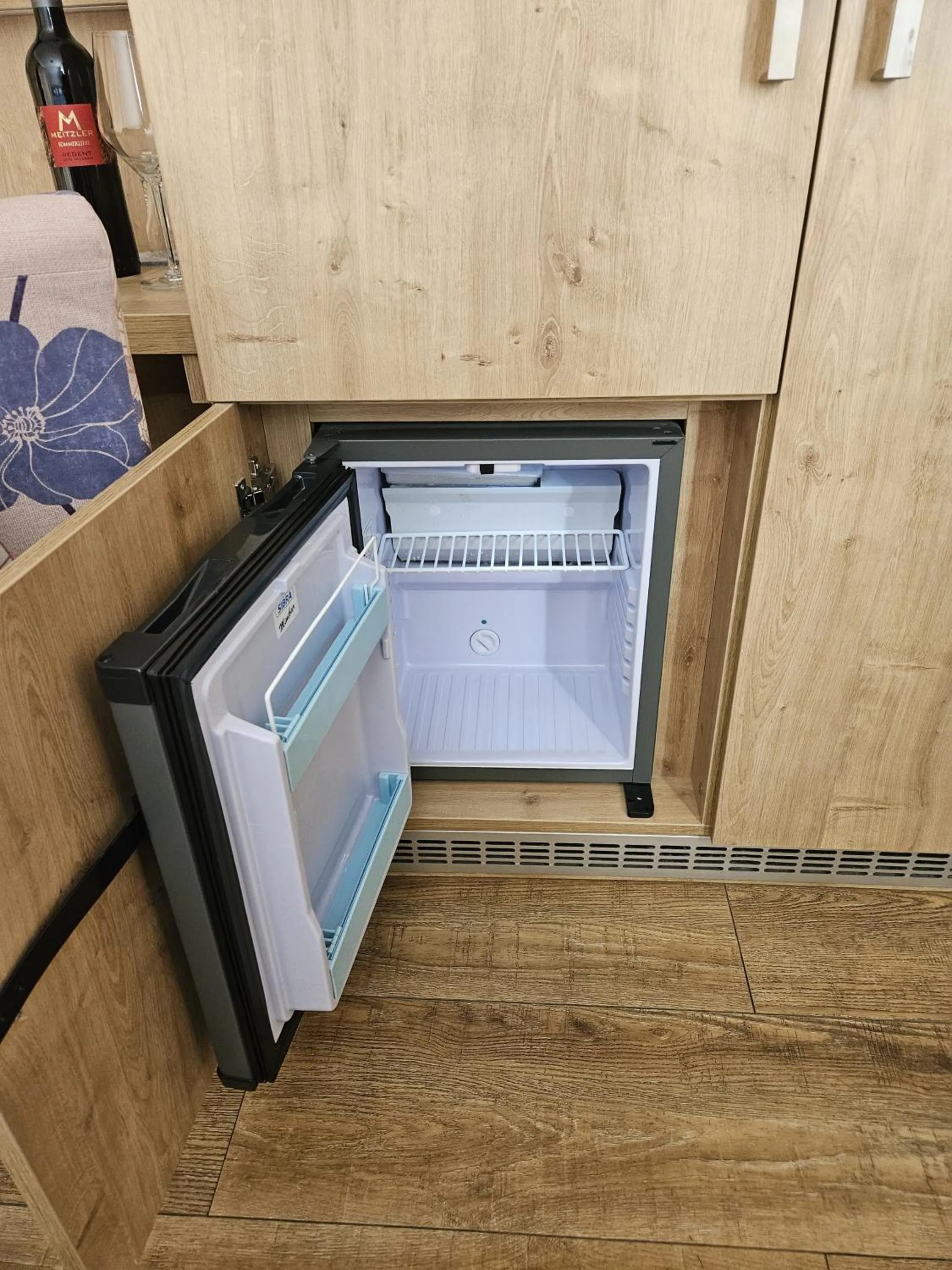 Photo of the whole room in Hotel Pension Am Hafen