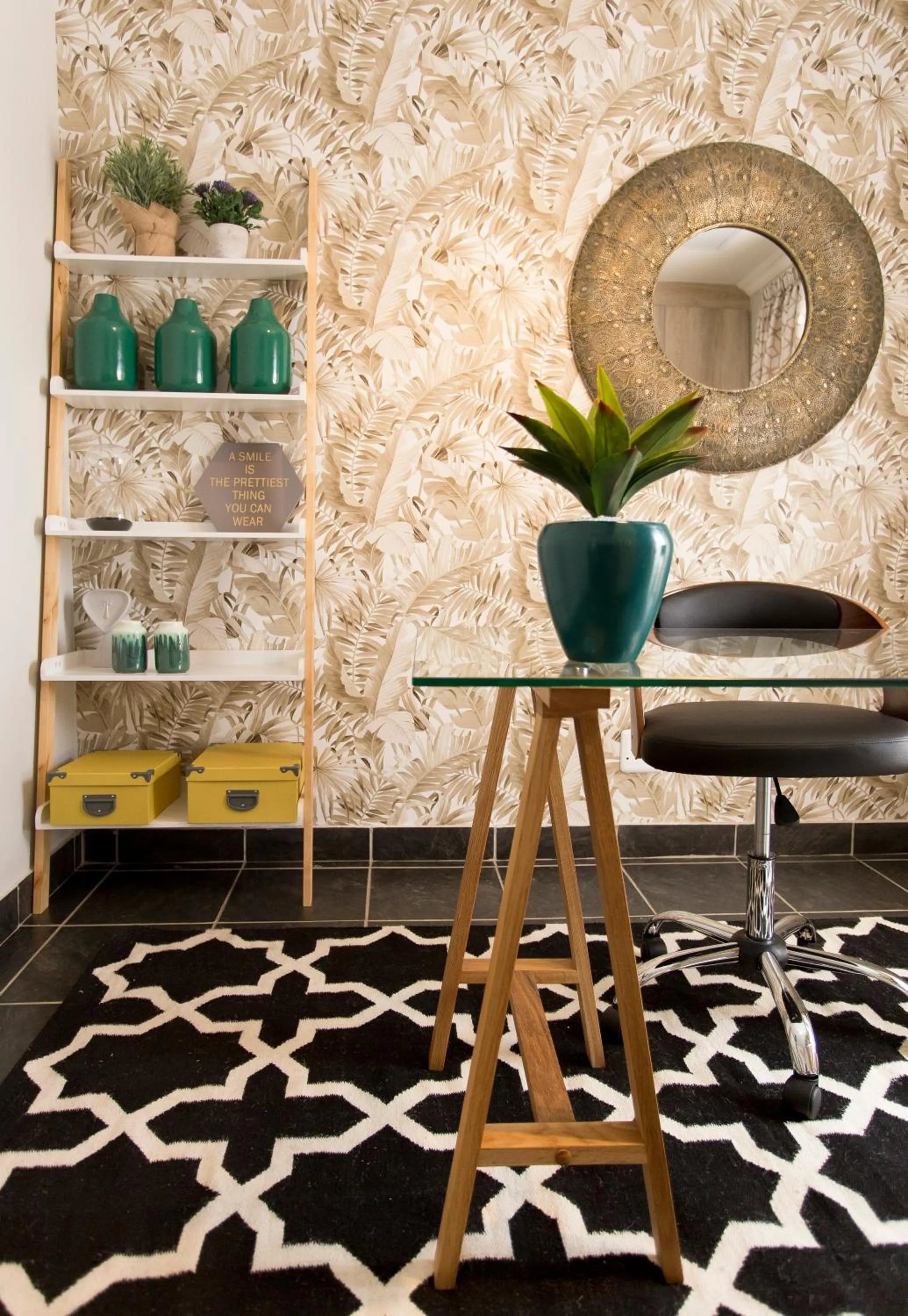 Business facilities in 3 Lux Suites