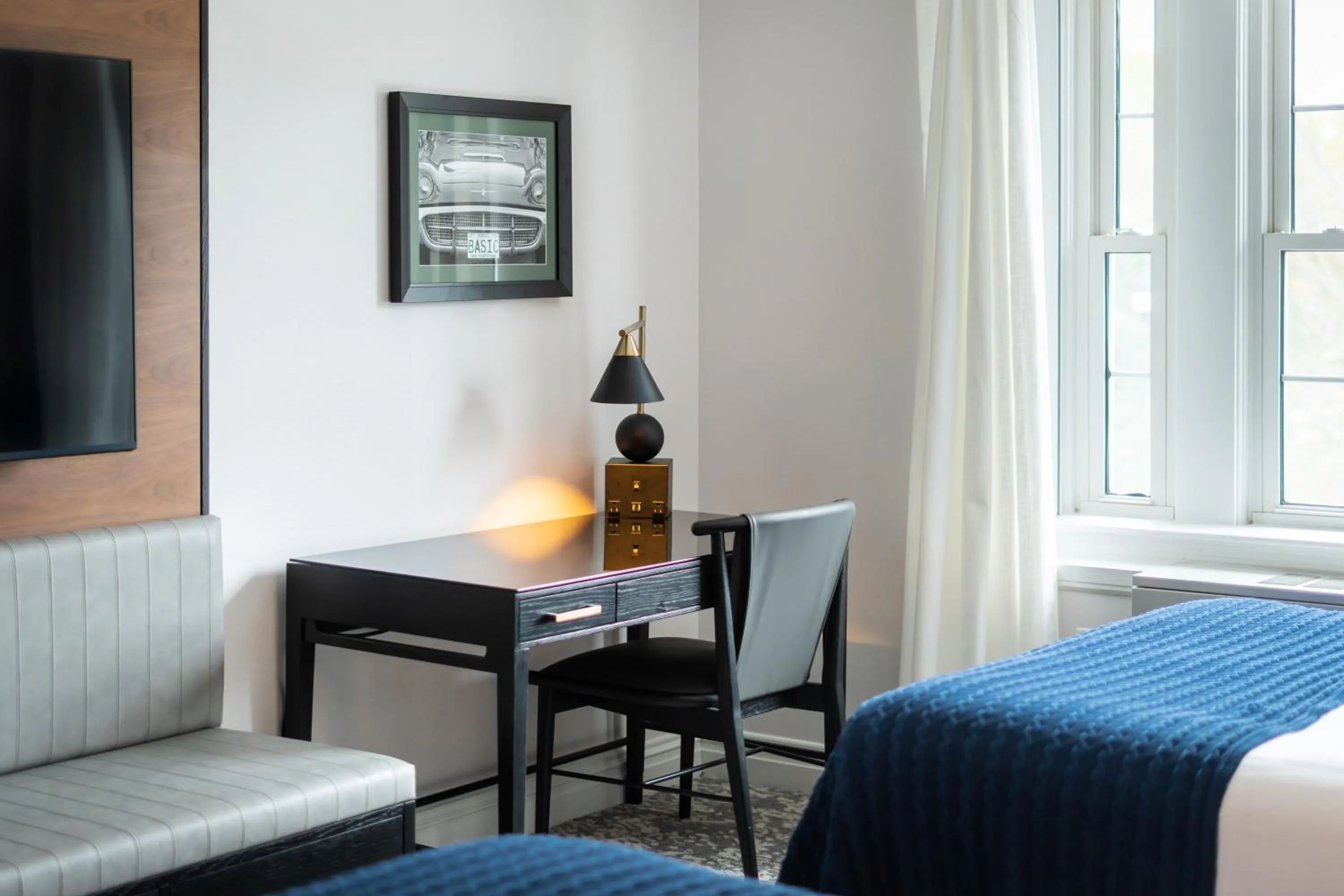 Bedroom, Bed in Hanover Inn Dartmouth