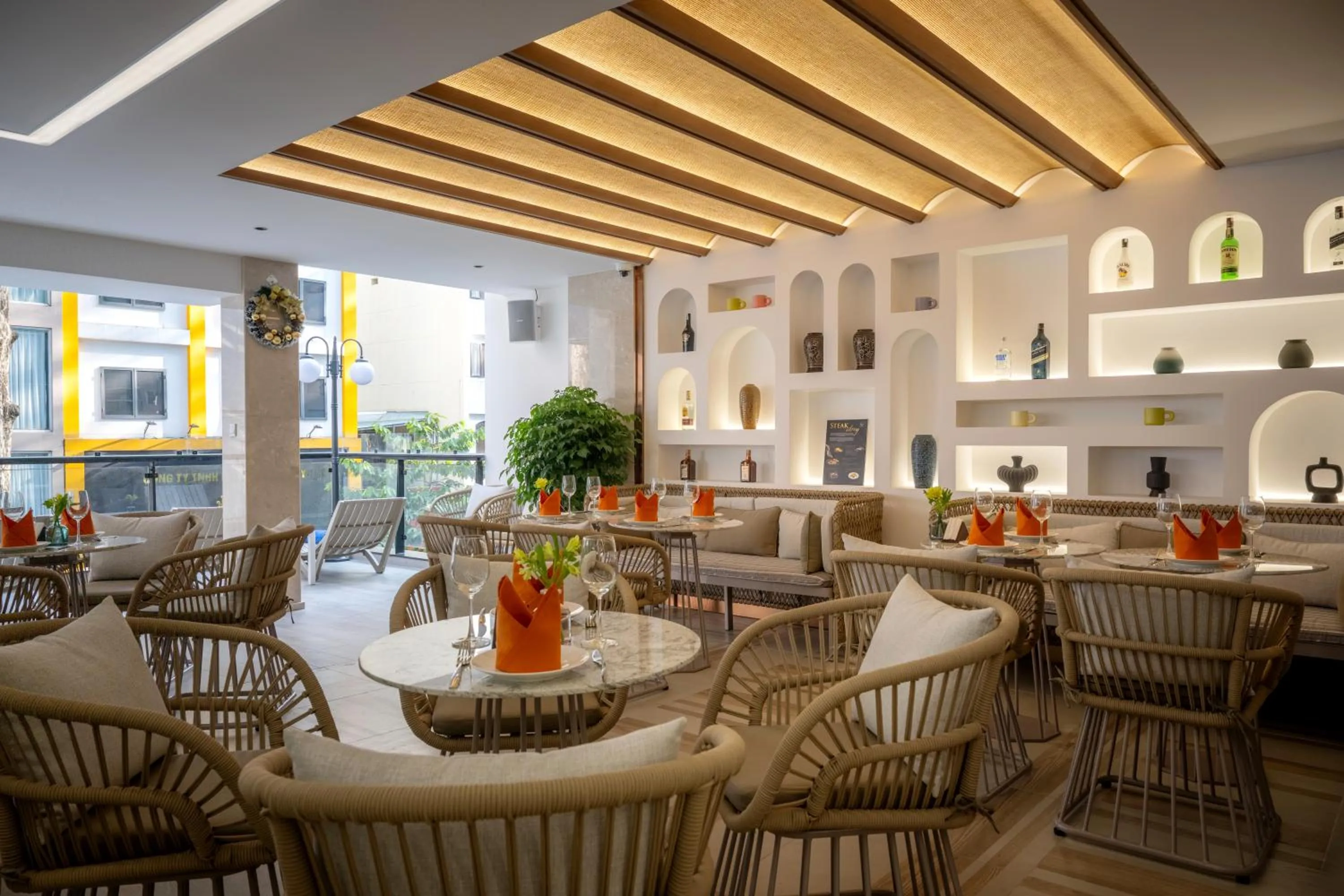 Lounge or bar in Harmony Saigon Hotel & Spa