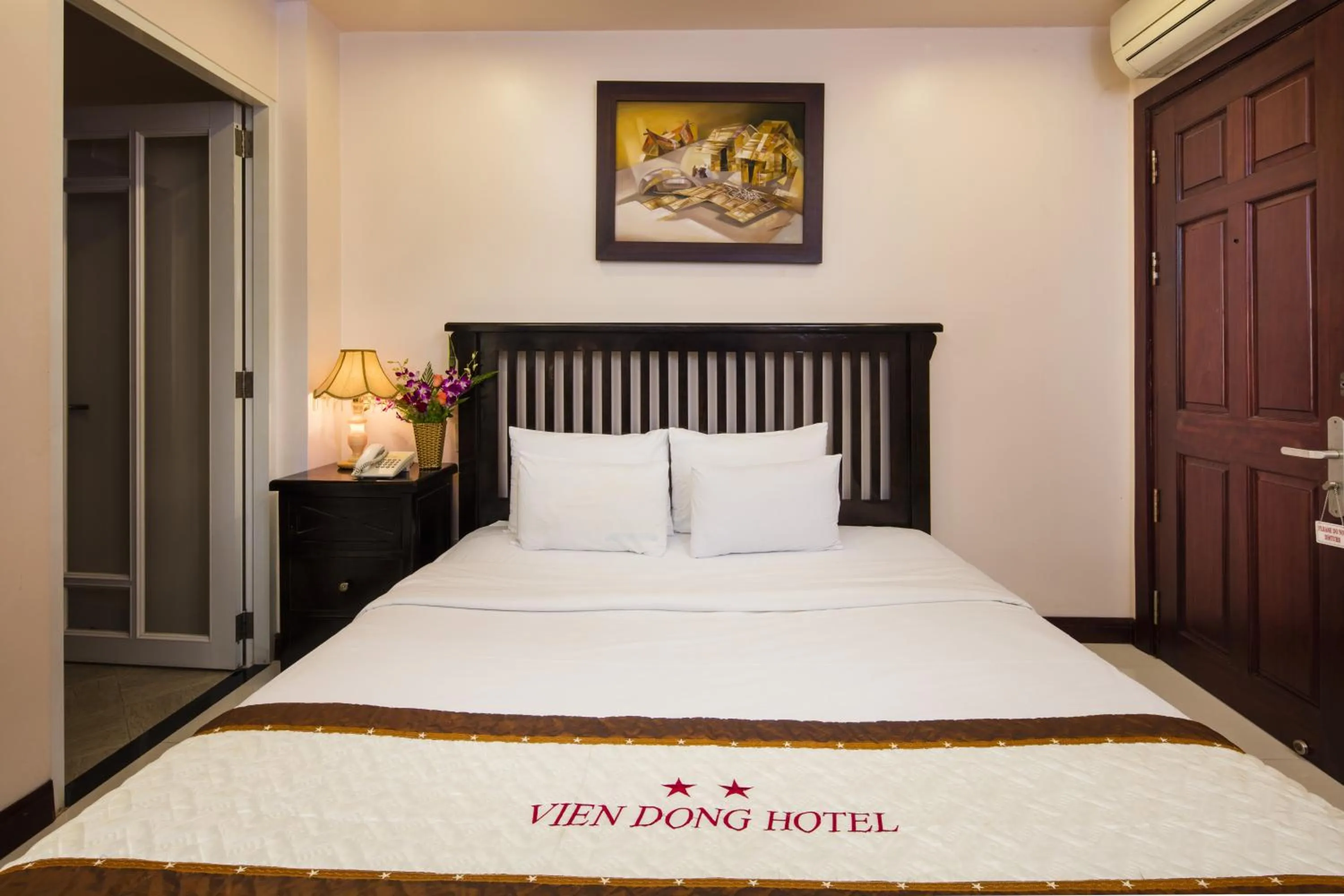 Bedroom, Bed in Vien Dong District 7 Phu My Hung