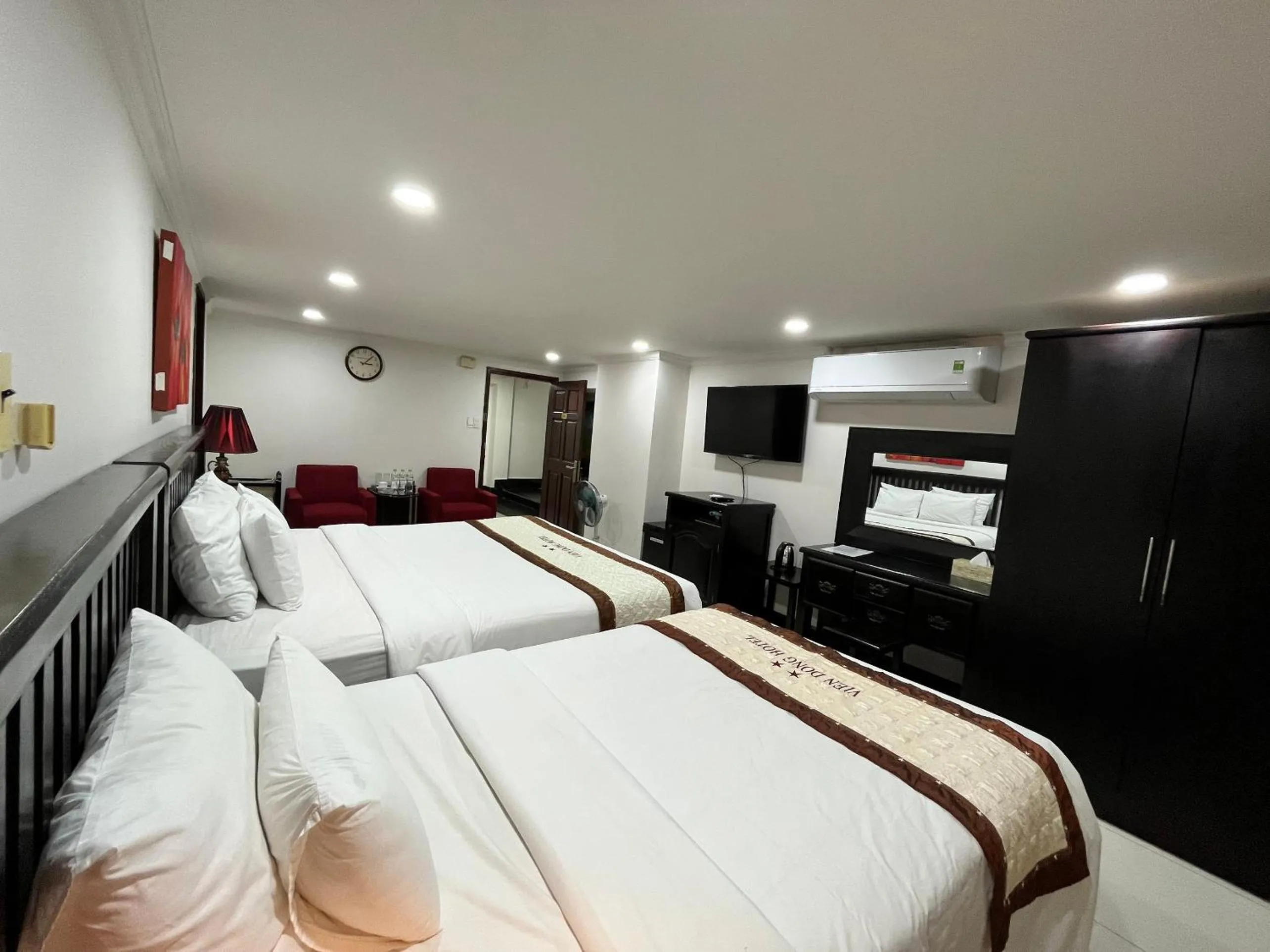 Bed in Vien Dong District 7 Phu My Hung