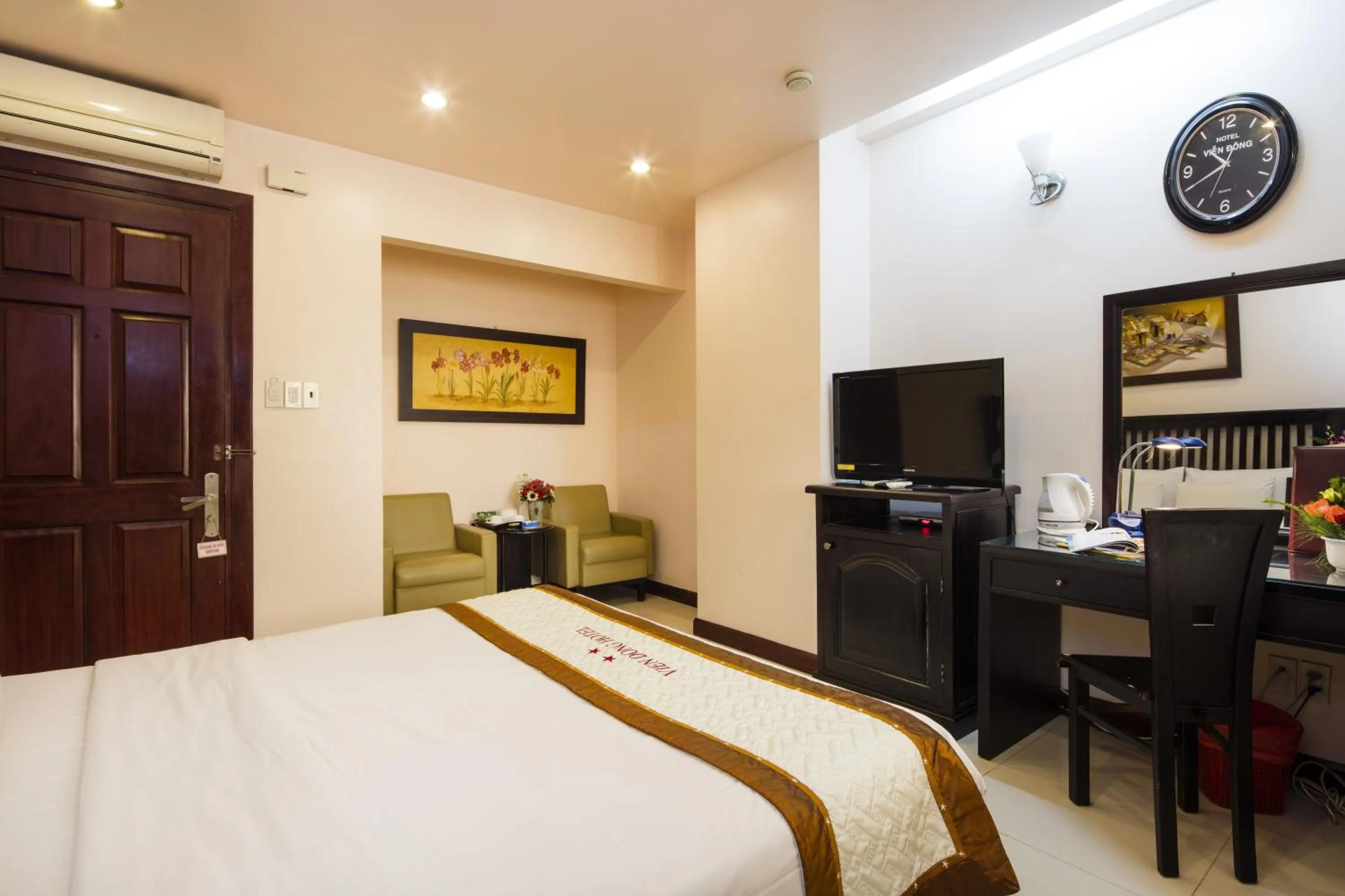 Bedroom, Bed in Vien Dong District 7 Phu My Hung