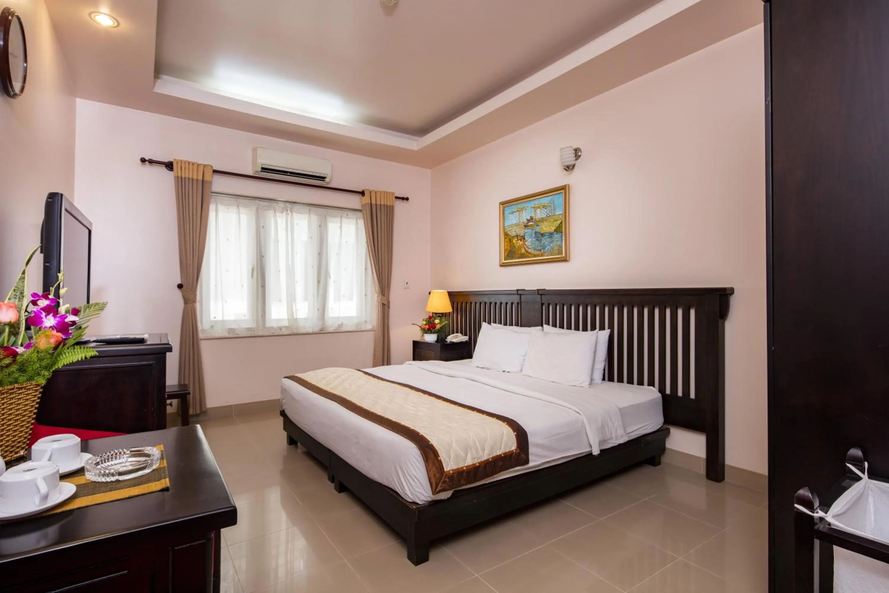 Bedroom, Bed in Vien Dong District 7 Phu My Hung