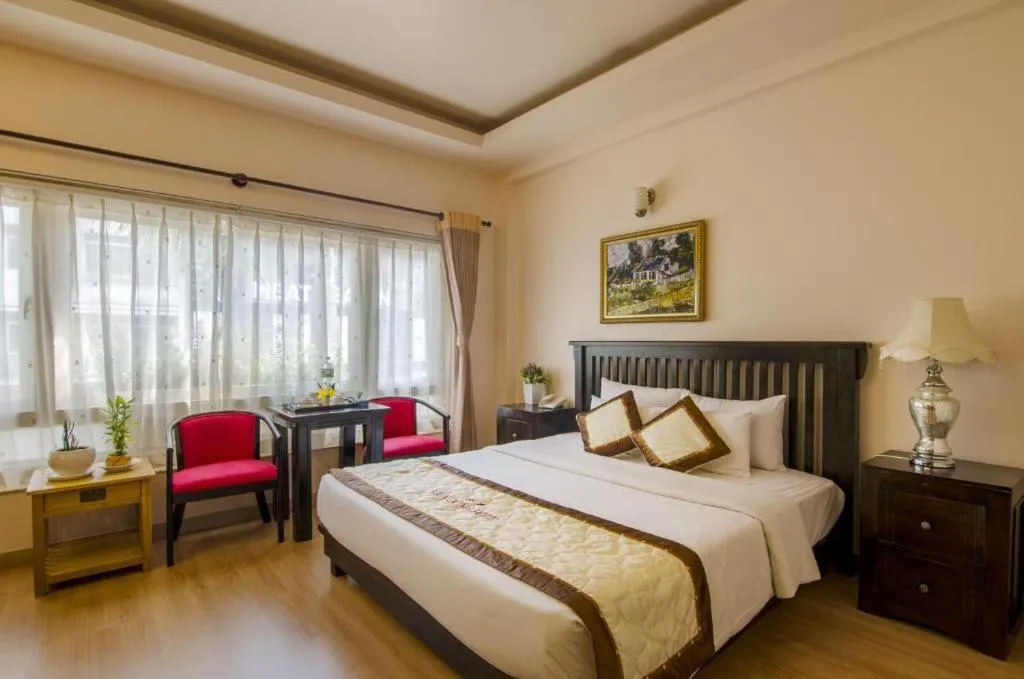 Bed in Vien Dong District 7 Phu My Hung