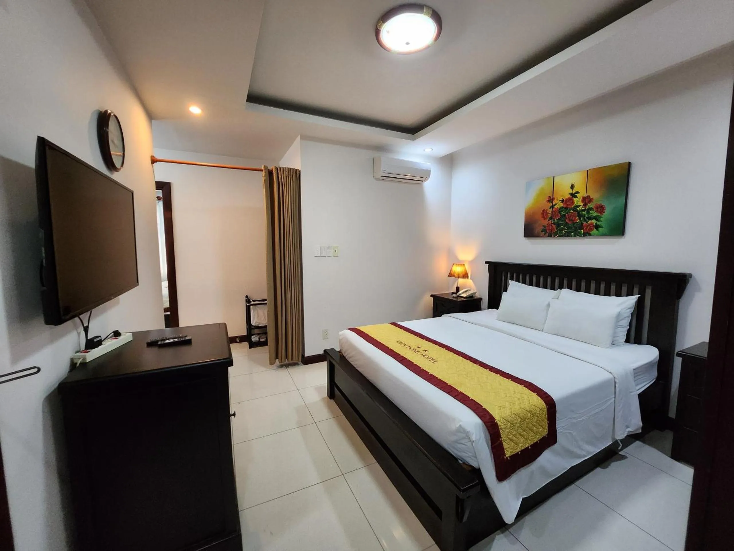 Bed in Vien Dong District 7 Phu My Hung