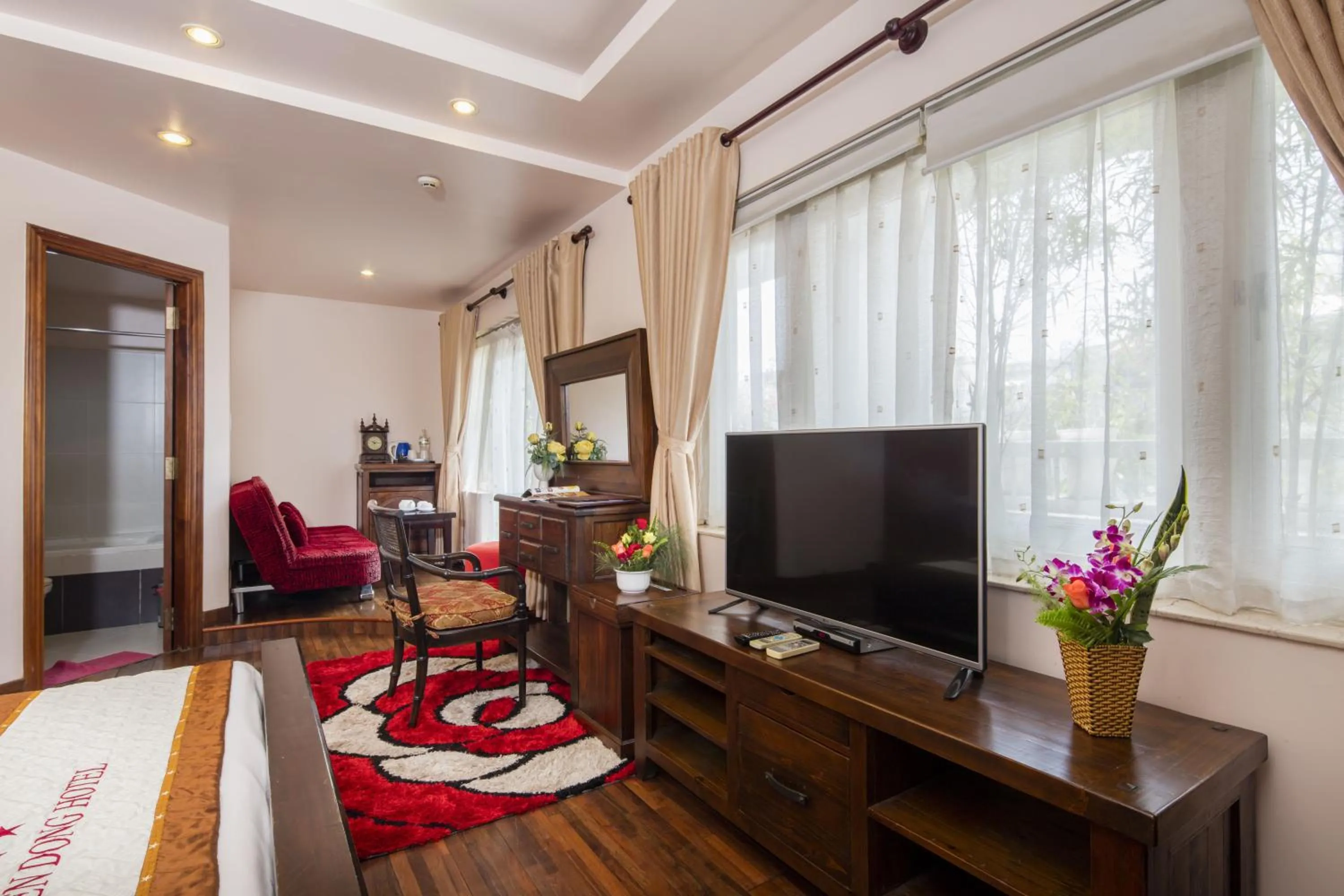 Living room in Vien Dong District 7 Phu My Hung